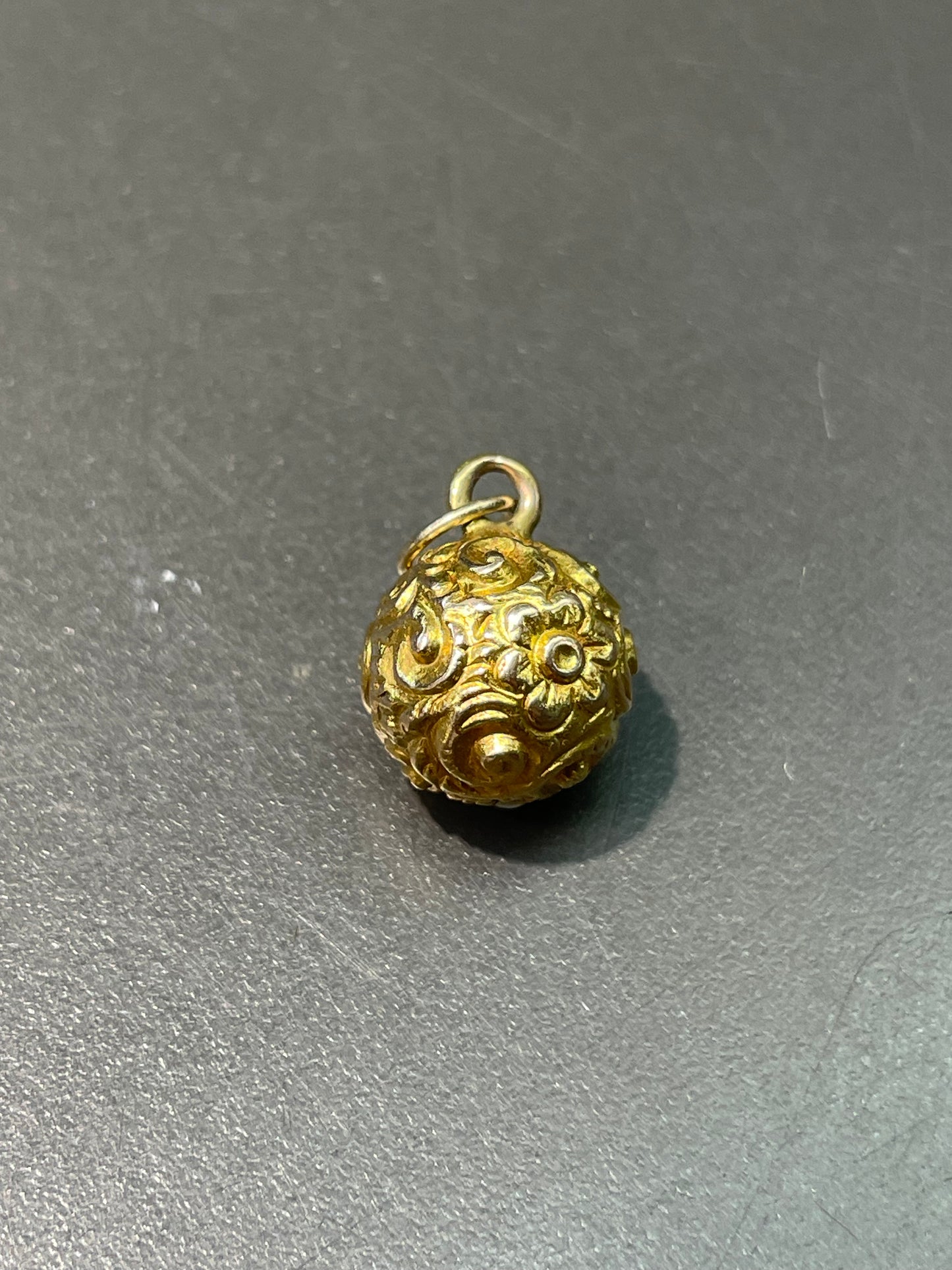 Antique 14K Yellow Gold Motif Ball Charm Pendant