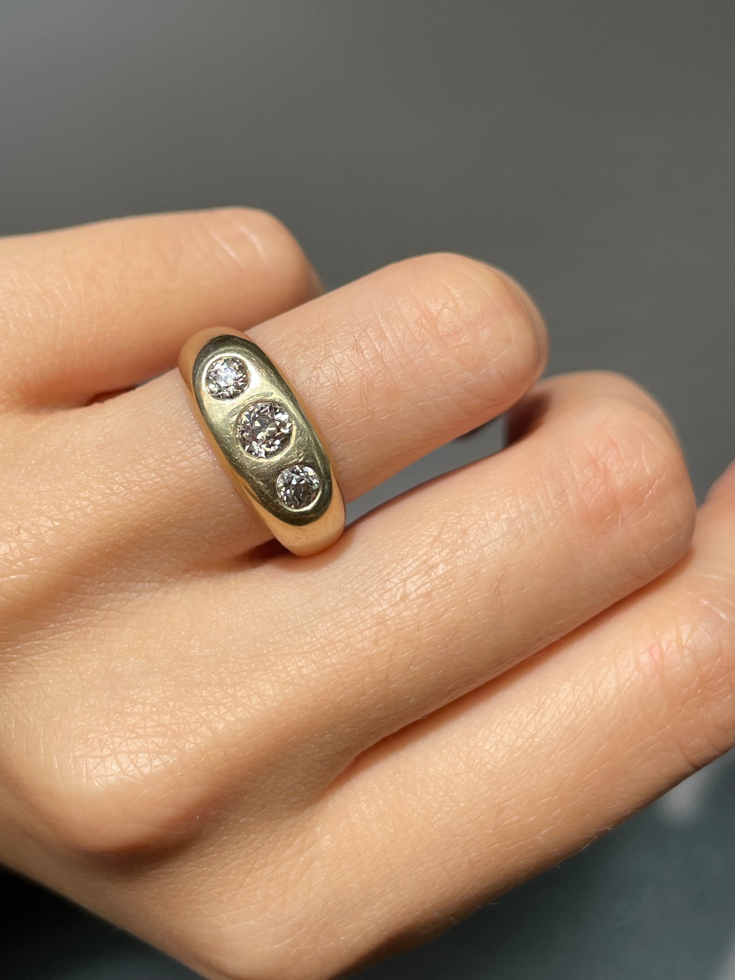 Vintage 14K Gold 0.80 CTW Three Stone Diamond Gypsy Ring