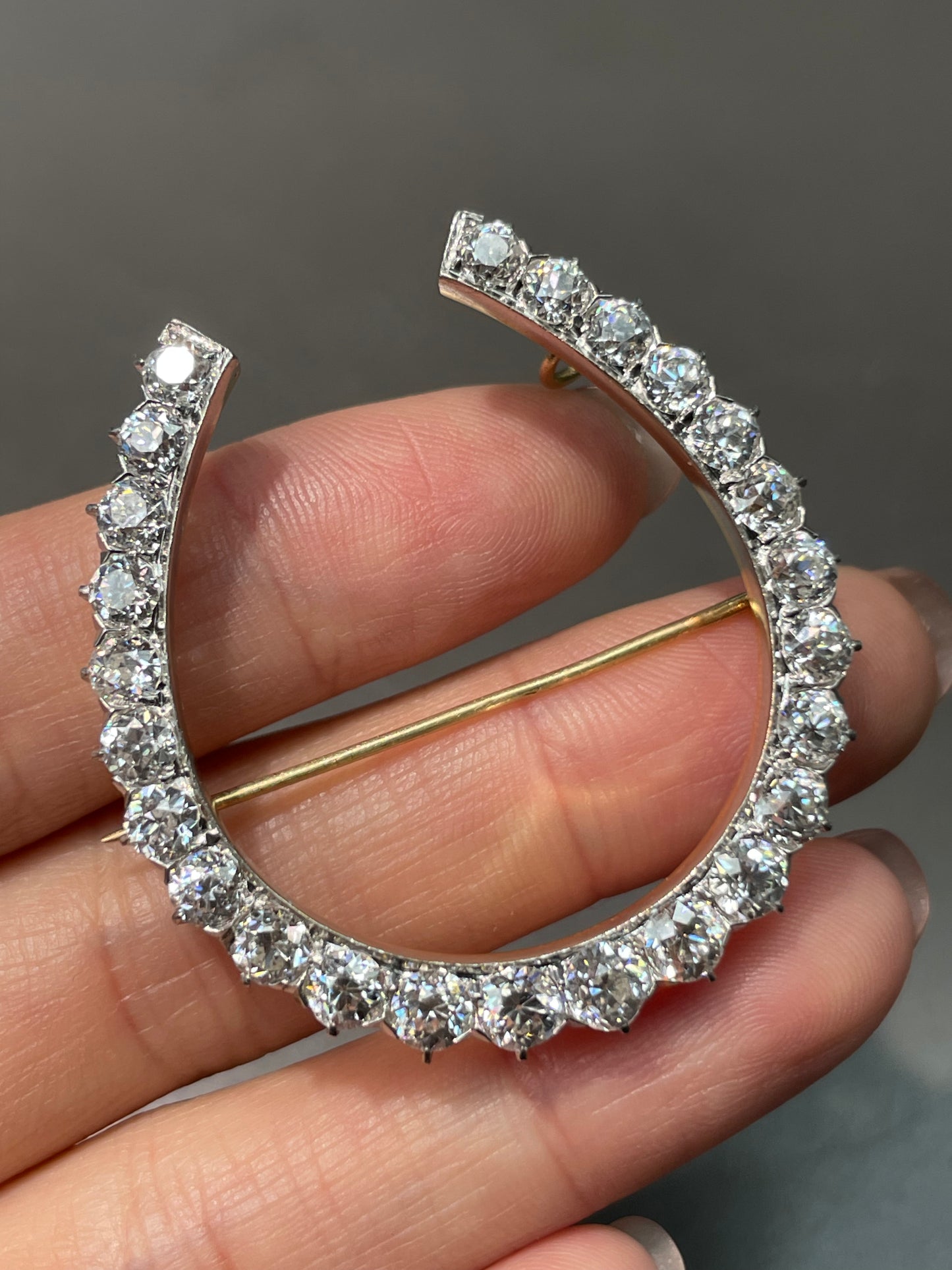 Antique Edwardian Platinum 18K Yellow Gold 4.30 CTW Diamond Horse Shoe Brooch Pendant