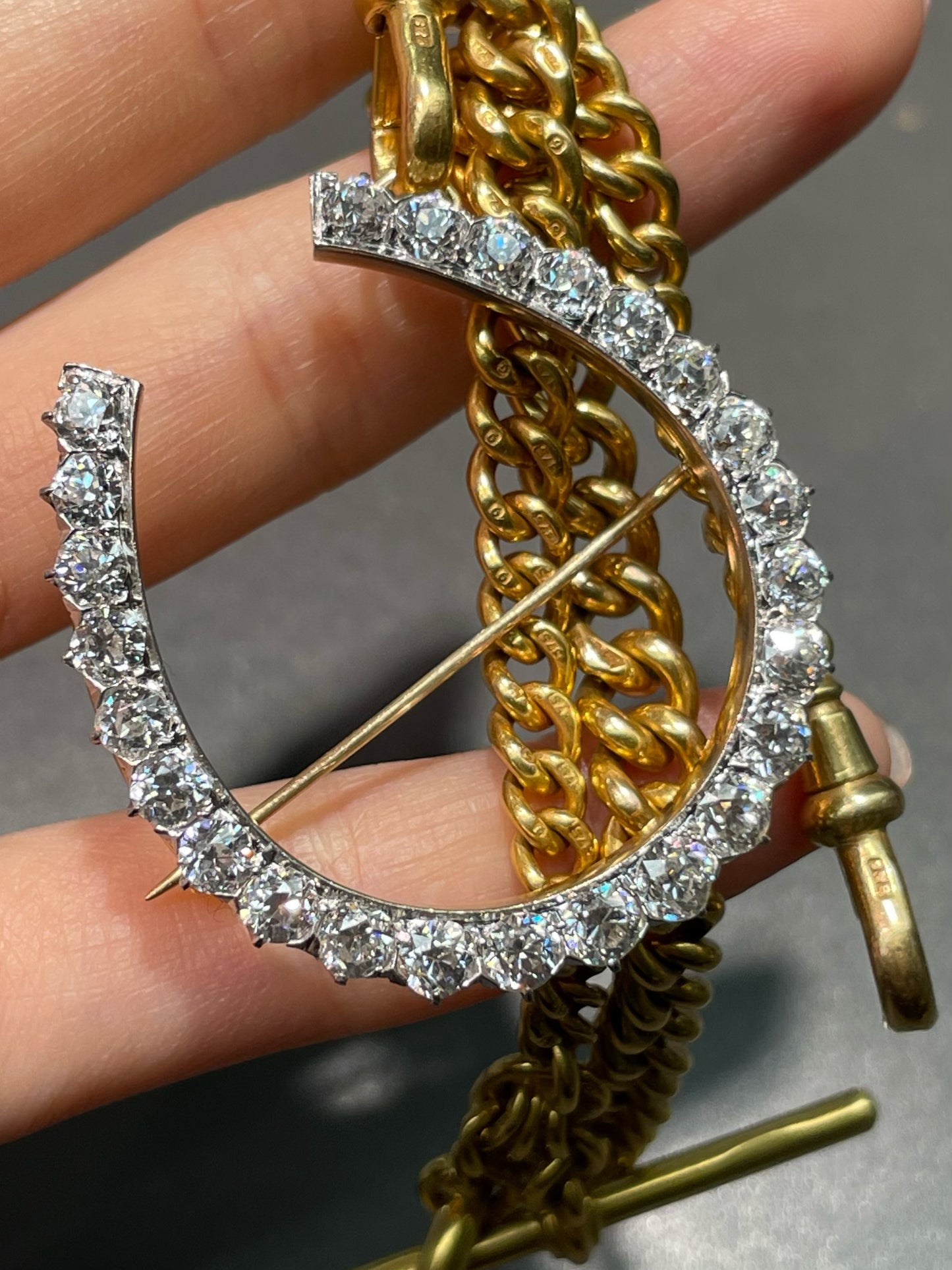 Antique Edwardian Platinum 18K Yellow Gold 4.30 CTW Diamond Horse Shoe Brooch Pendant
