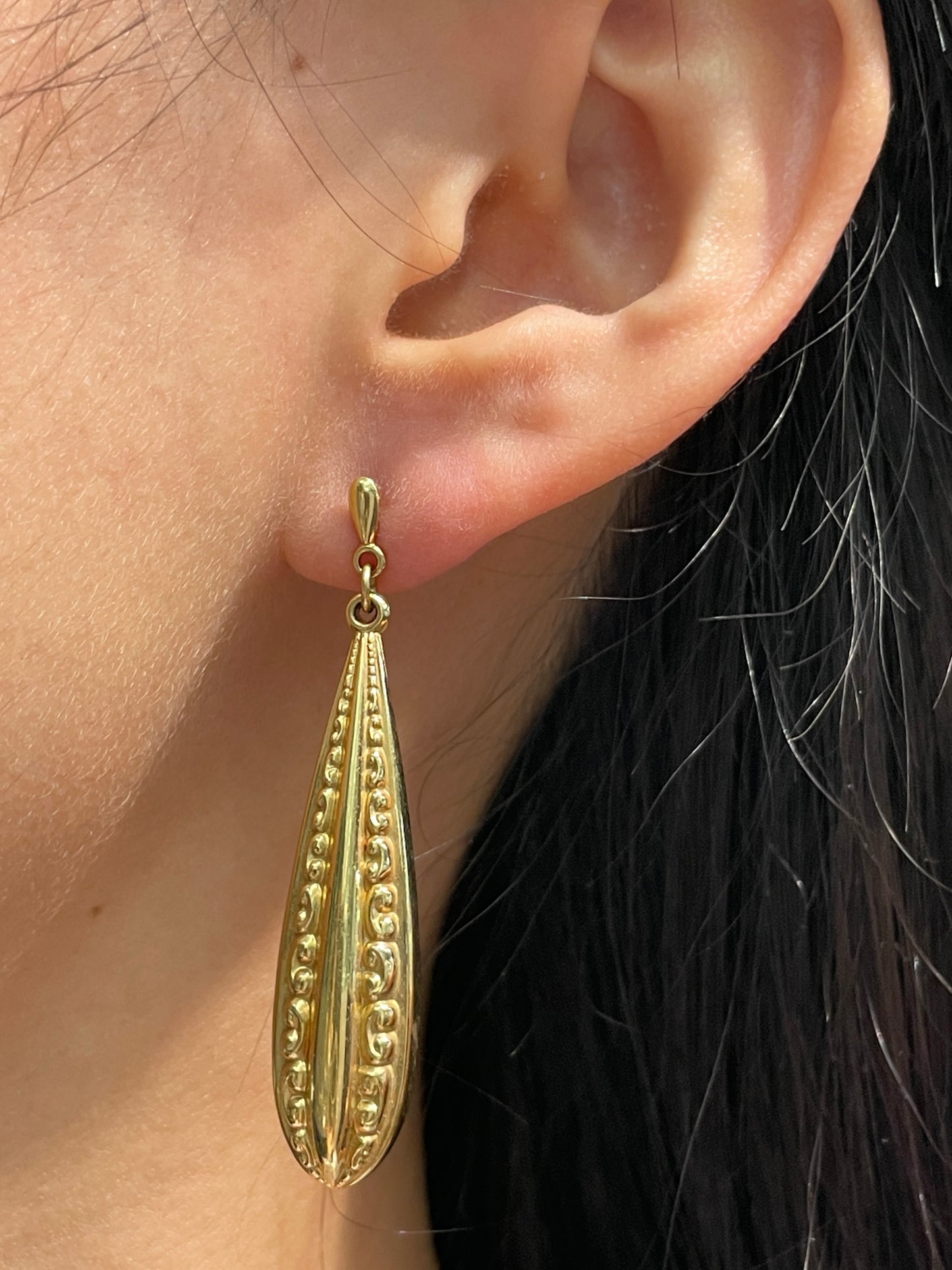 Vintage 14K Gold Motif Scroll Drop Earrings