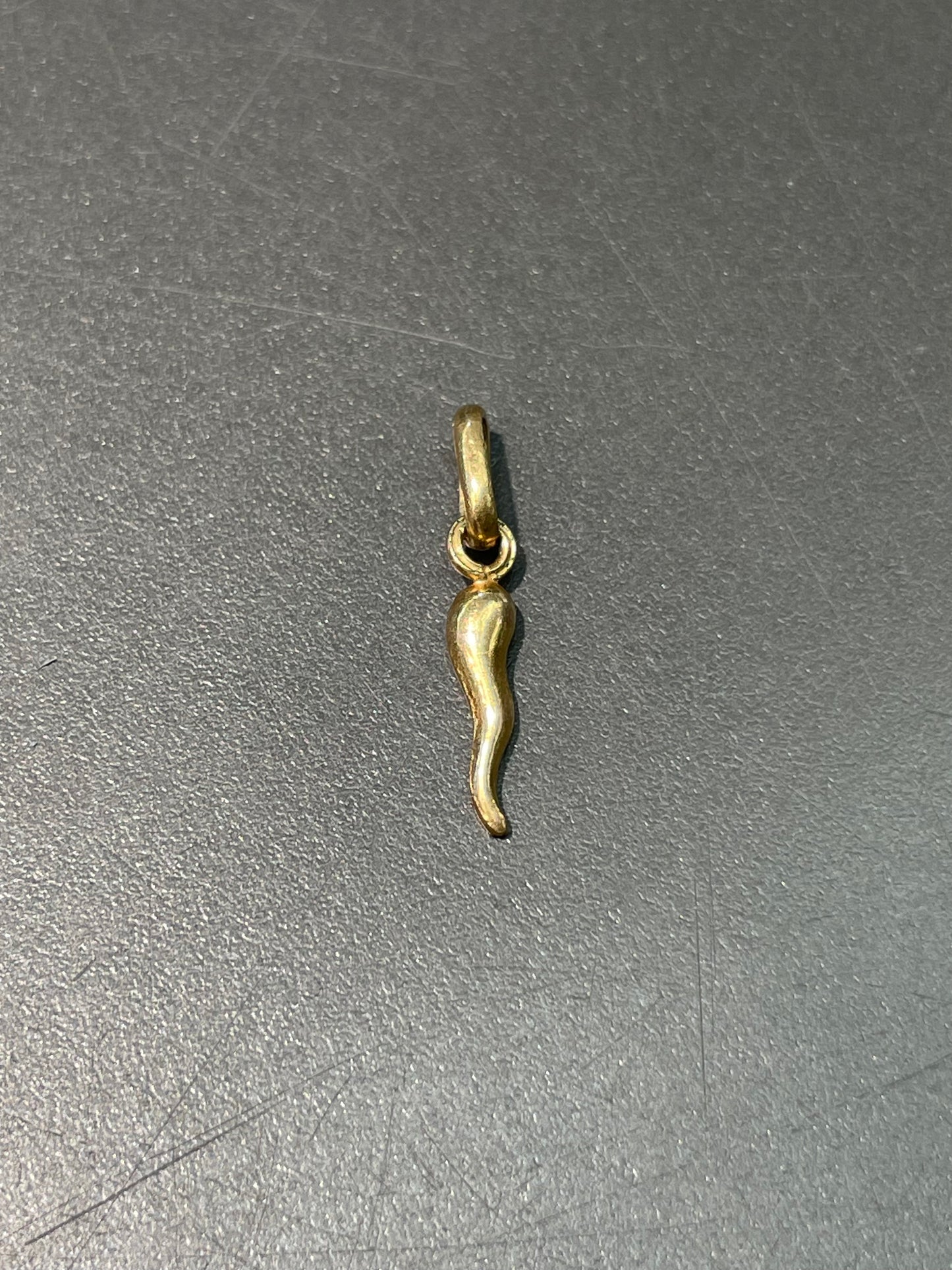 Vintage 14K Yellow Gold Mini Horn Charm Pendant
