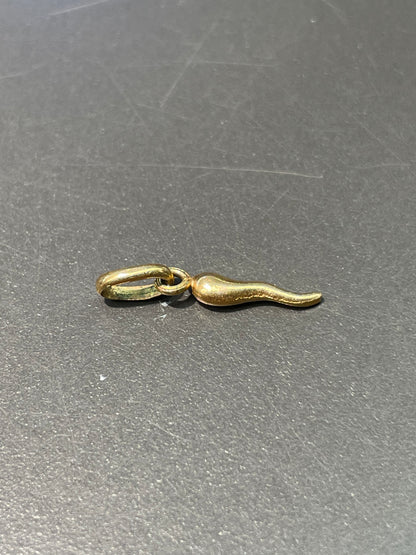 Vintage 14K Yellow Gold Mini Horn Charm Pendant