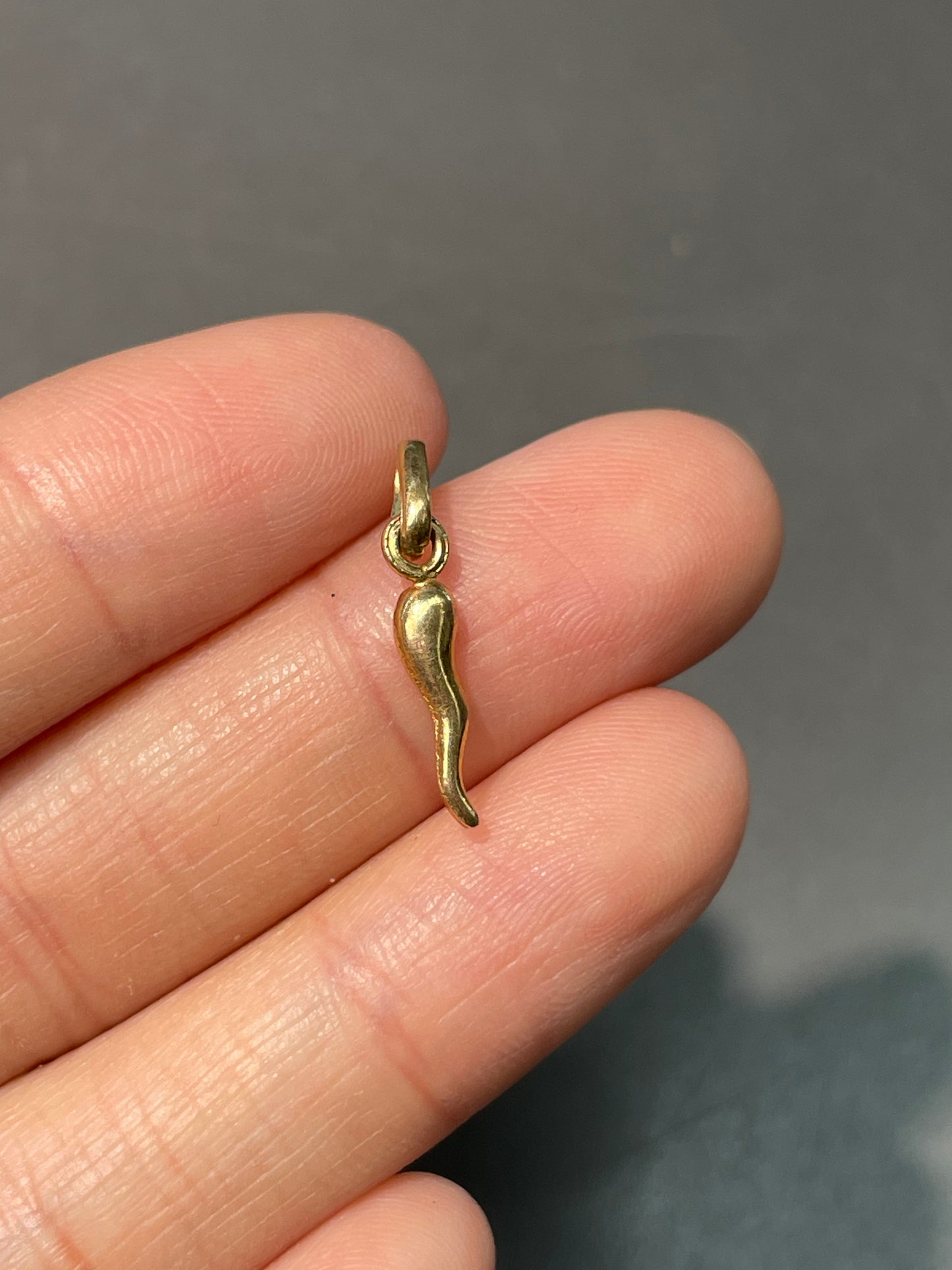 Vintage 14K Yellow Gold Mini Horn Charm Pendant
