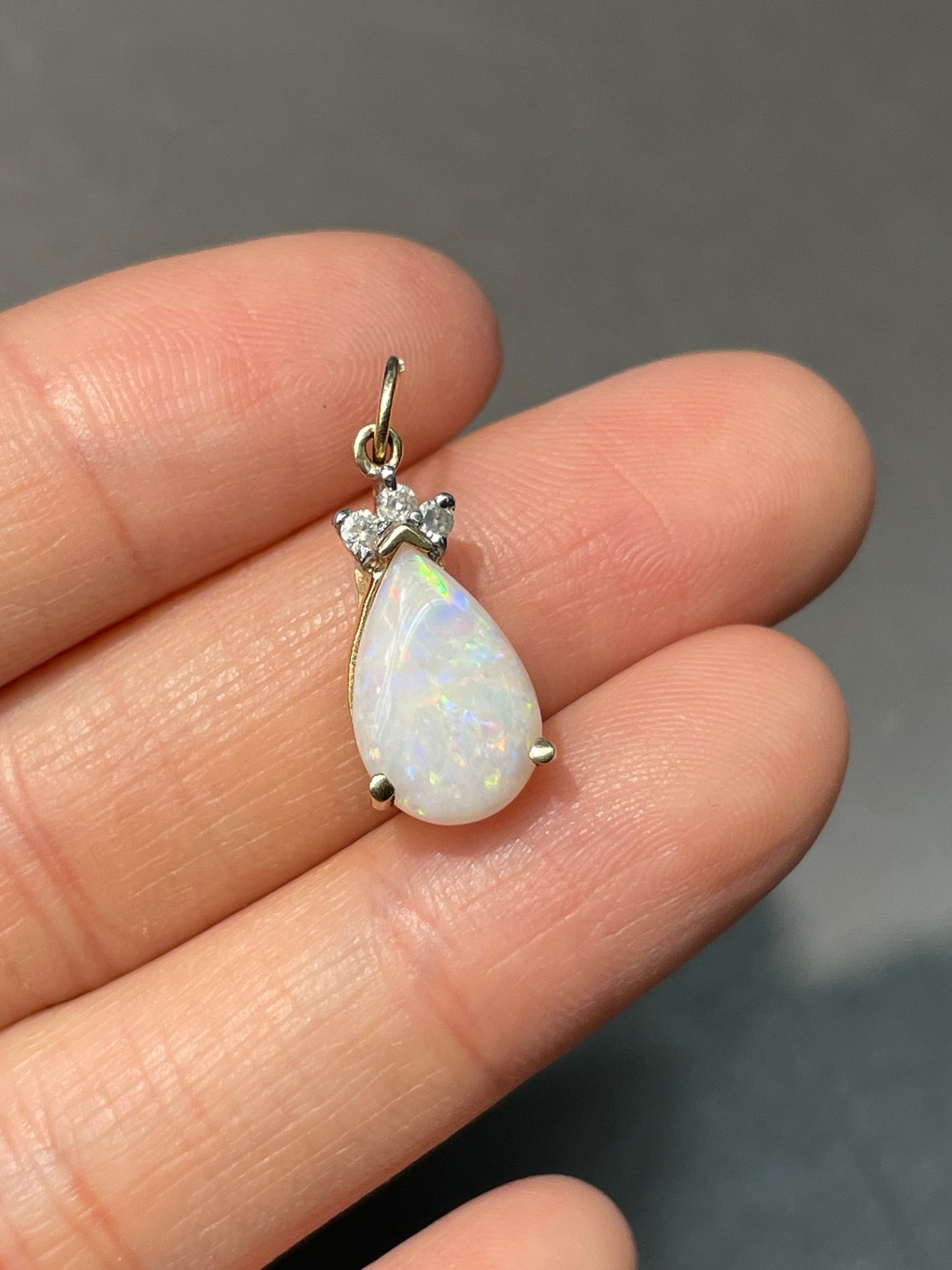 Vintage 14K Yellow Gold Opal Diamond Drop Charm Pendant MM