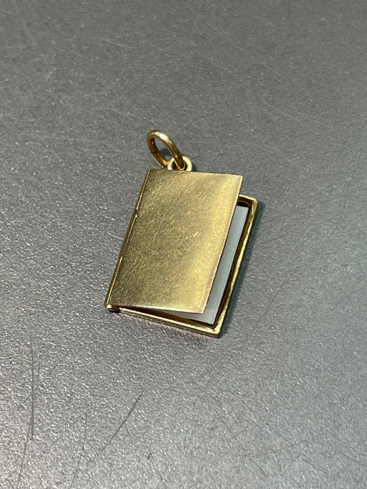 Vintage 18K Yellow Gold Articulated Notebook Charm Pendant