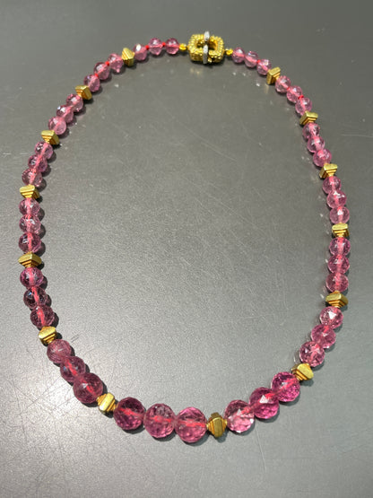 Vintage 18K Gold Feaceted Tourmaline Bead Necklace