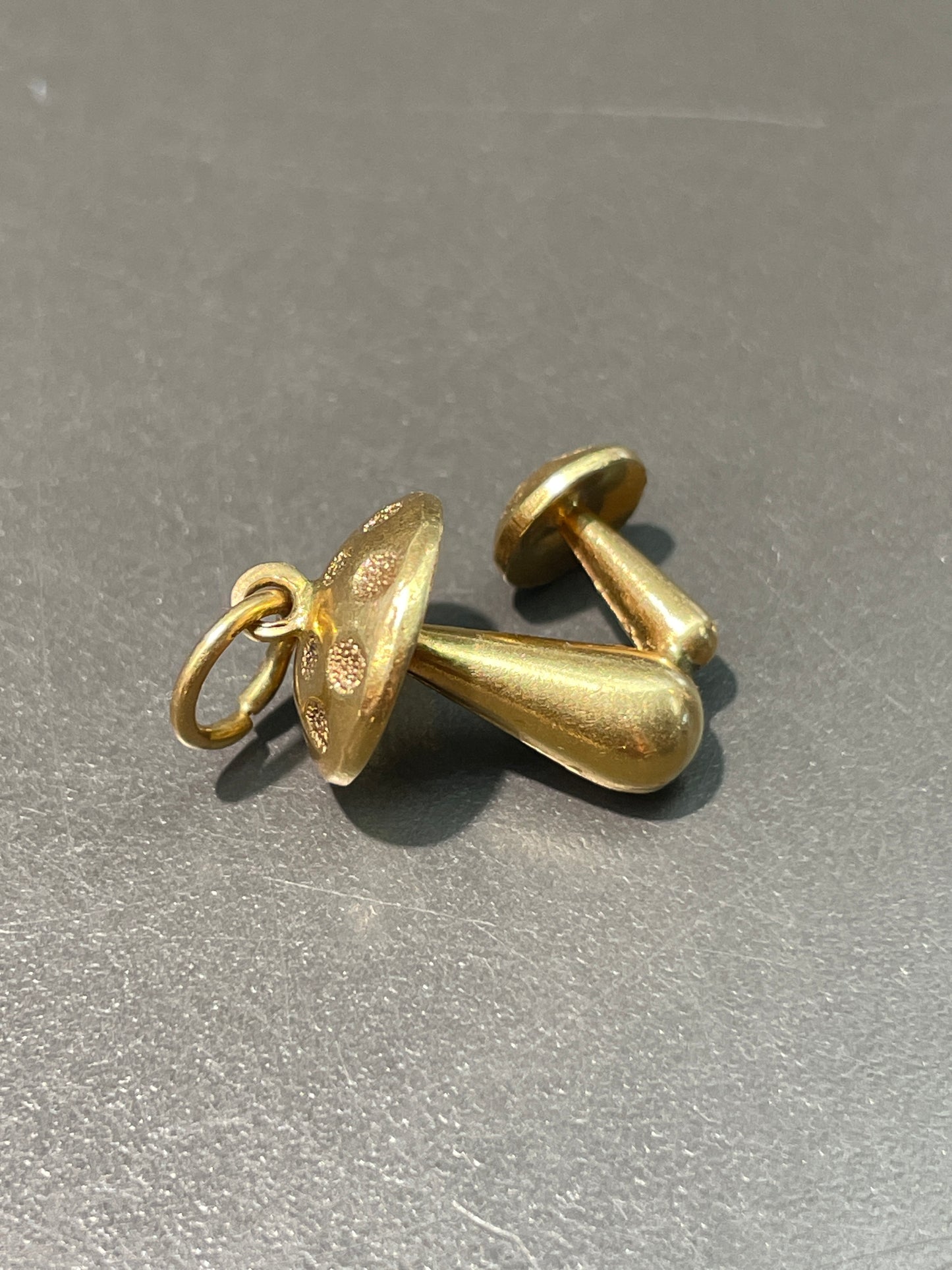 Vintage 18K Gold Mushroom Charm
