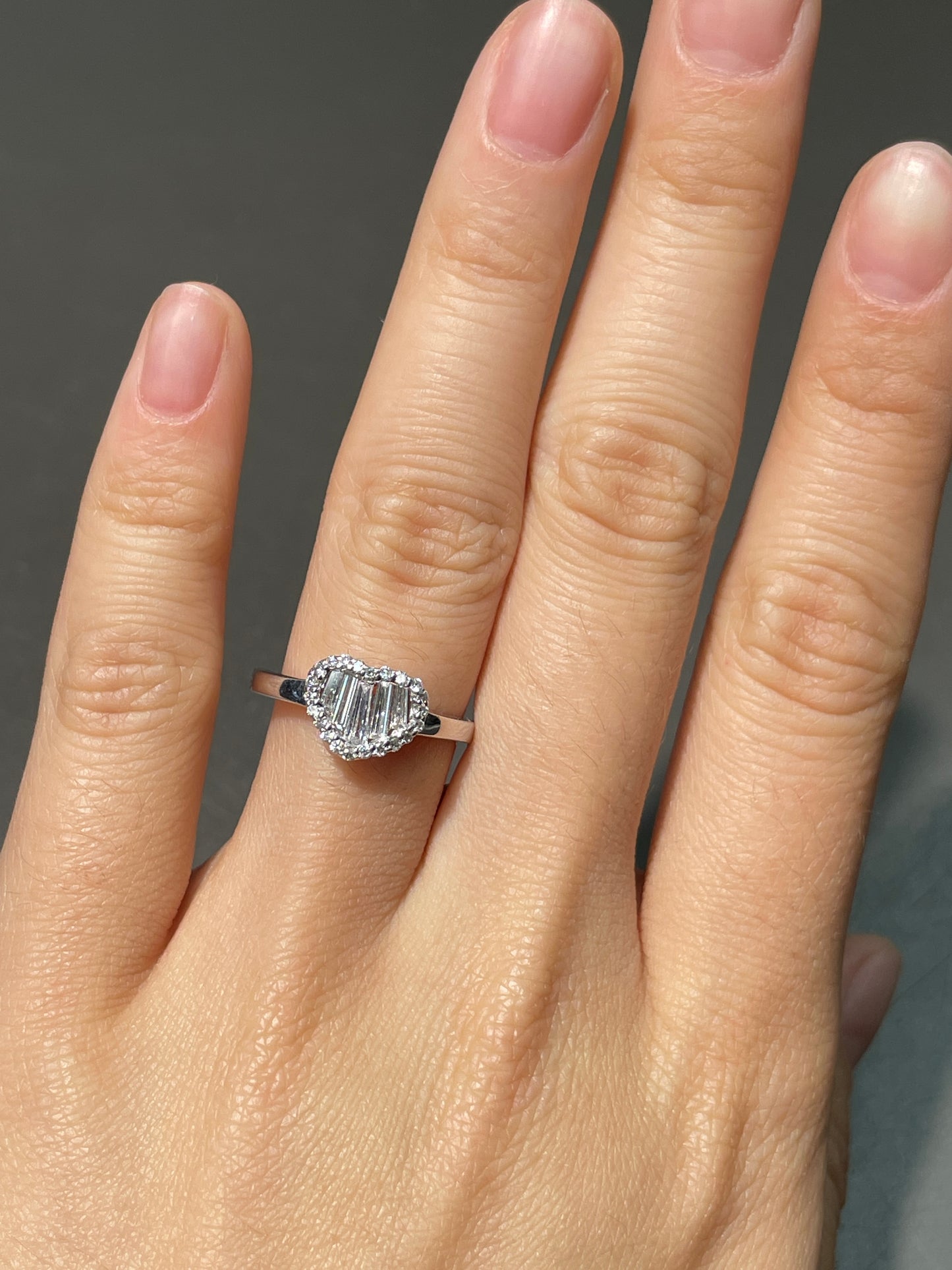 18K Gold Heart Shape Diamond Ring
