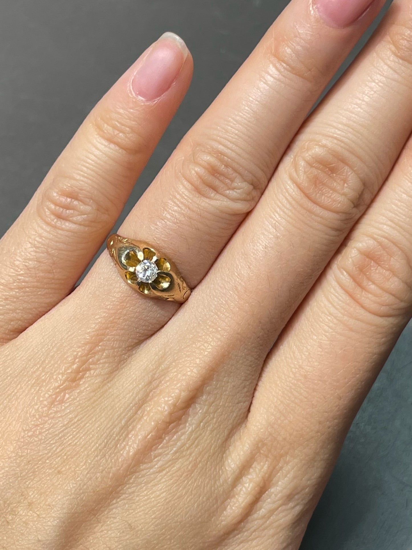 Antique 14K Yellow Gold 0.15 CTW Diamond Motif Belcher Ring SZ 4