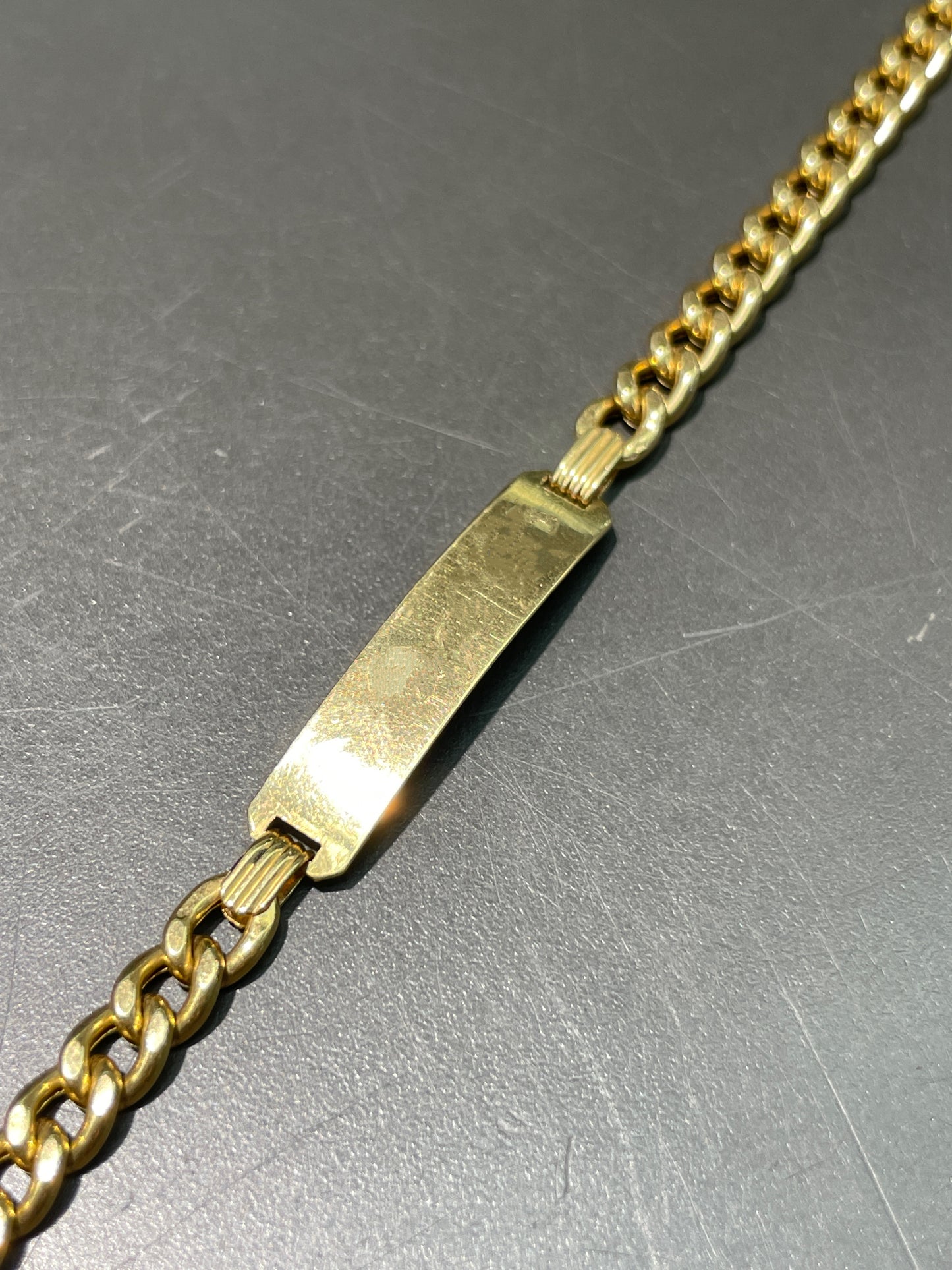 Vintage 18K Gold Tag Curb Link Bracelet