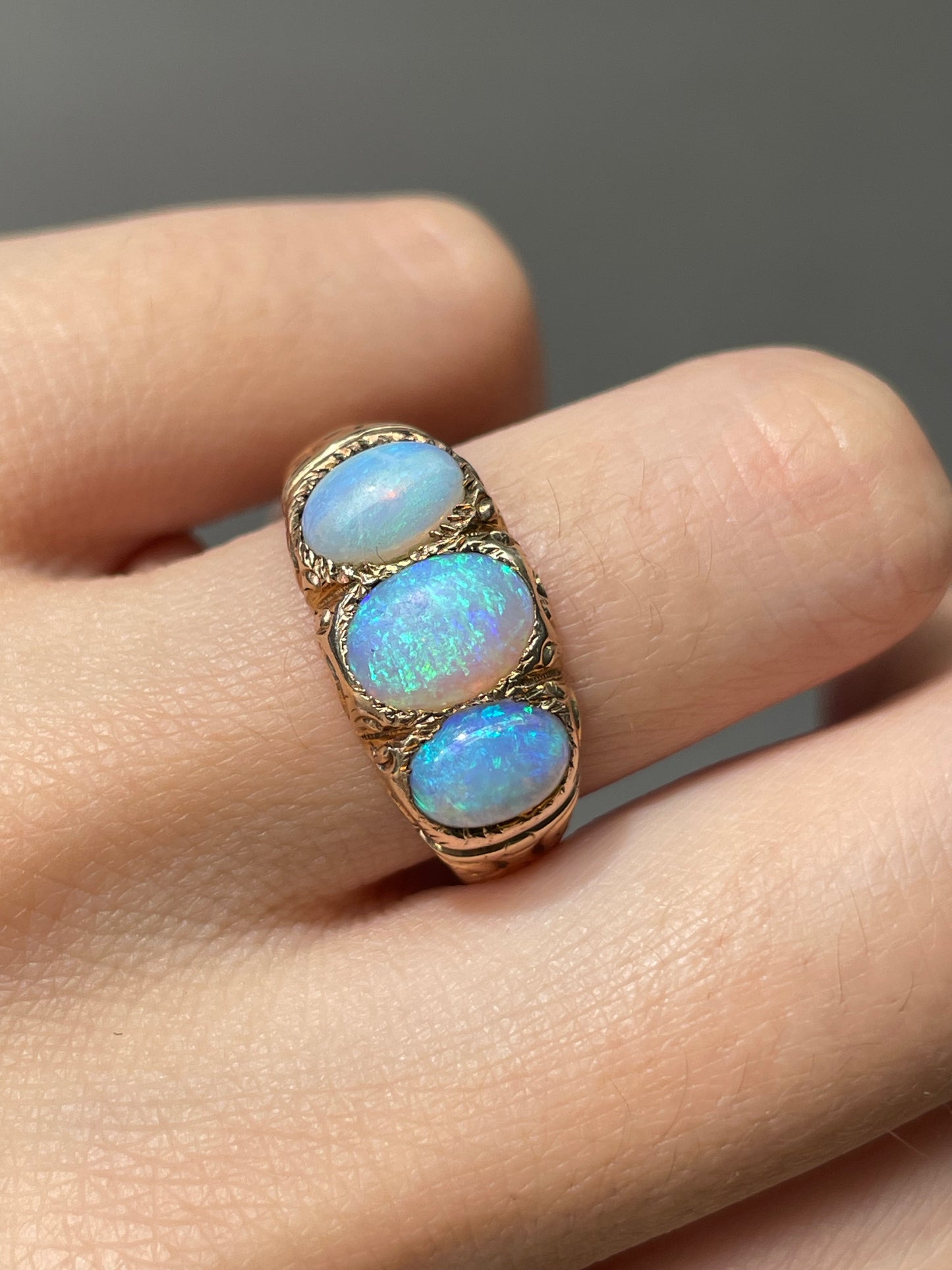Antique Victorian 10K Yellow Gold Three Stone Opal Ring SZ 7