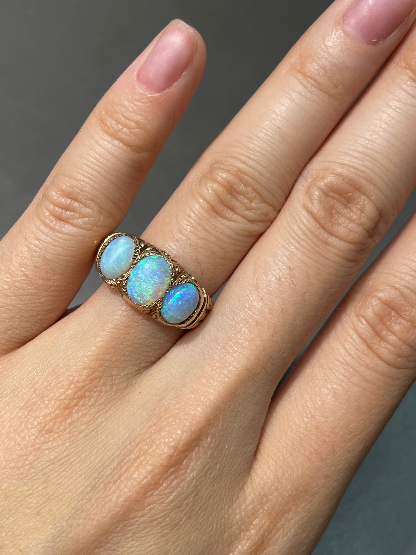 Antique Victorian 10K Yellow Gold Three Stone Opal Ring SZ 7