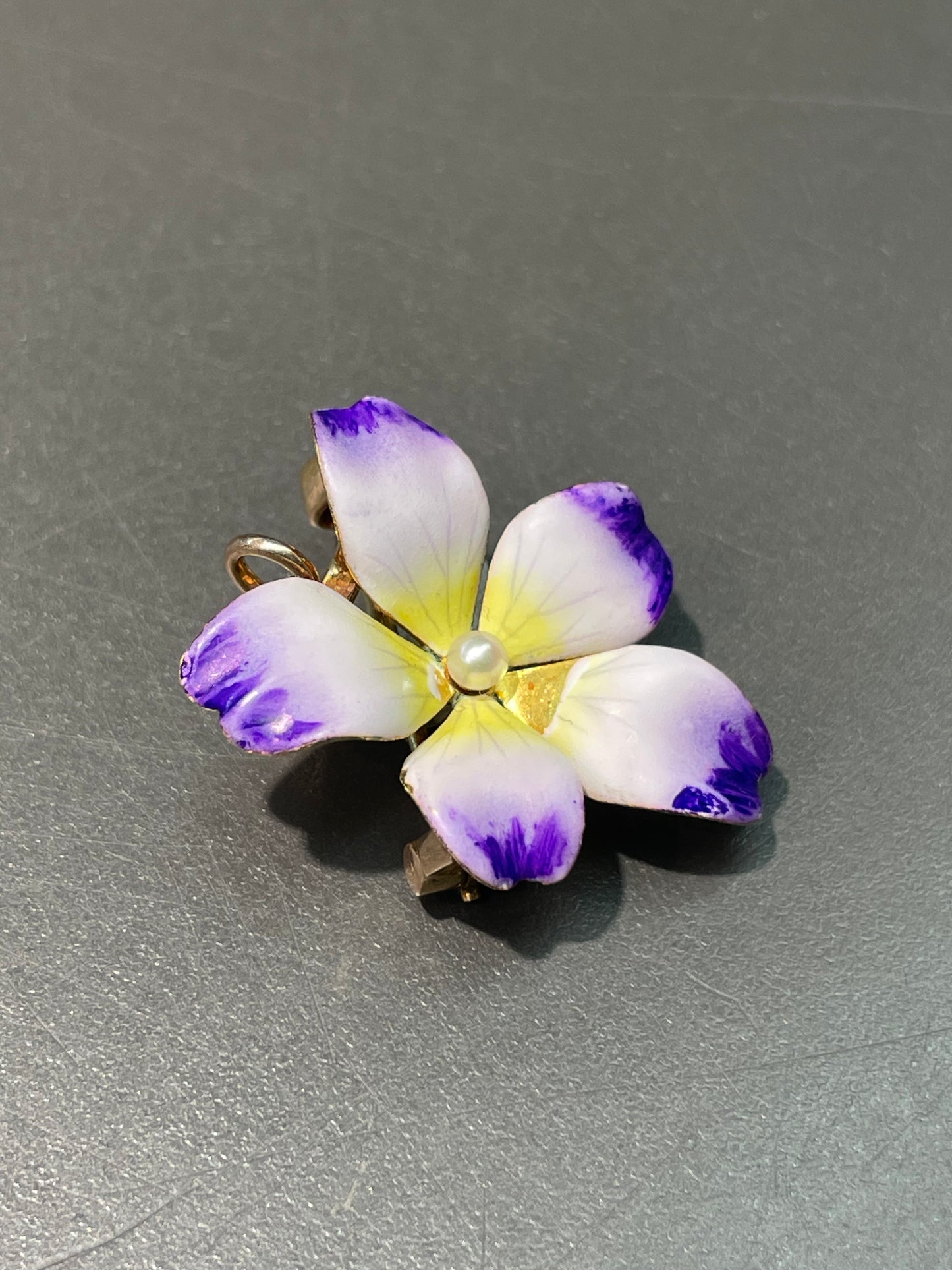 Antique 14K Yellow Gold White Purple Enamel Flower Pendant Brooch