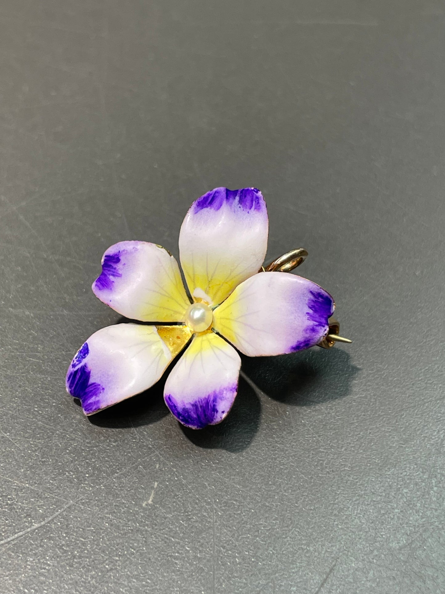 Antique 14K Yellow Gold White Purple Enamel Flower Pendant Brooch