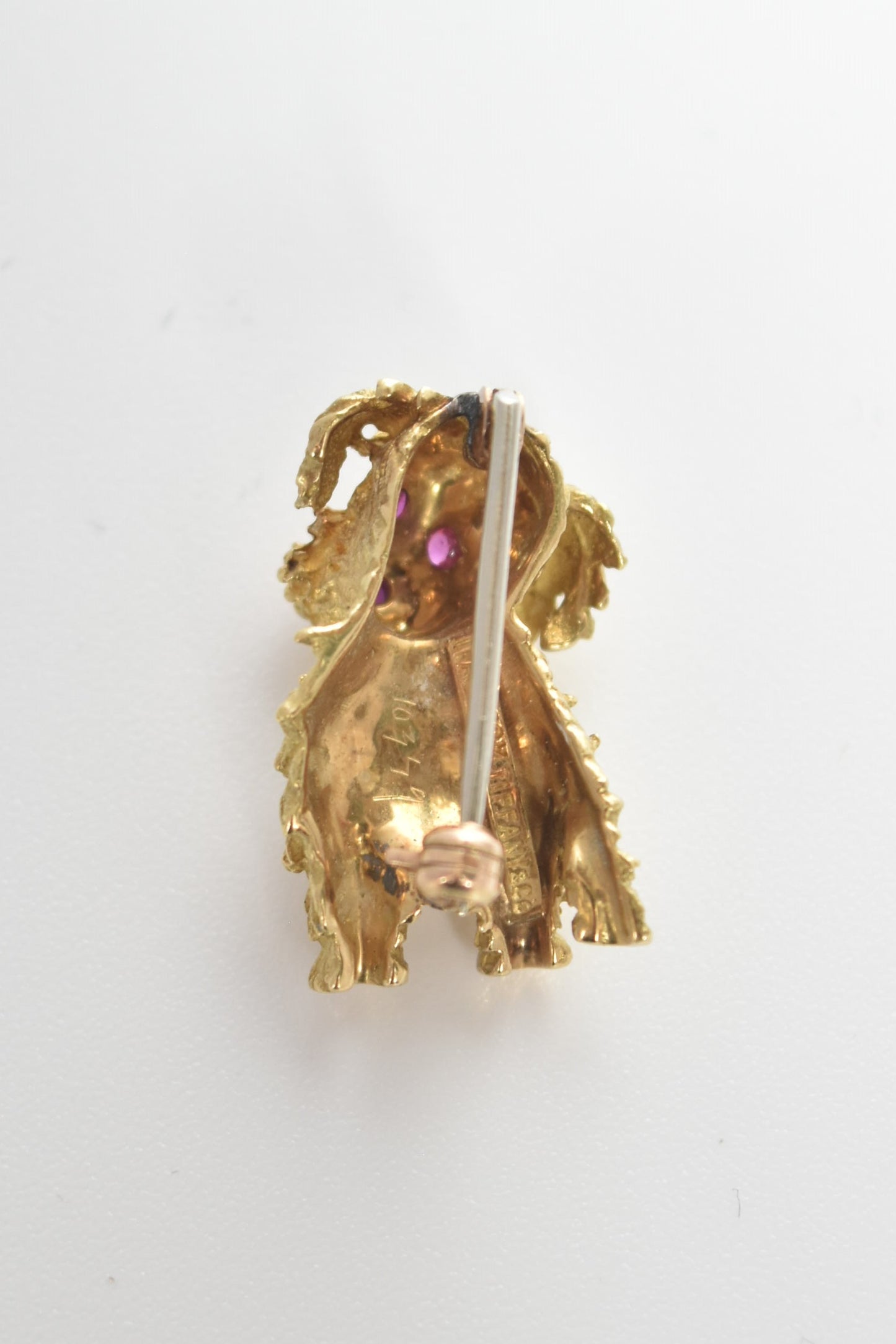 vintage Tiffany &amp; Co. Broche chien rubis en or 18 carats