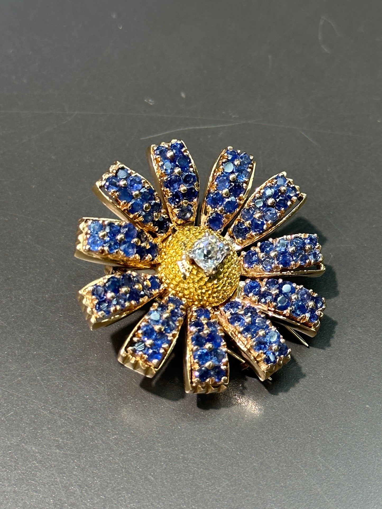 Vintage 14K Gold Sapphire and Diamond Daisy Brooch