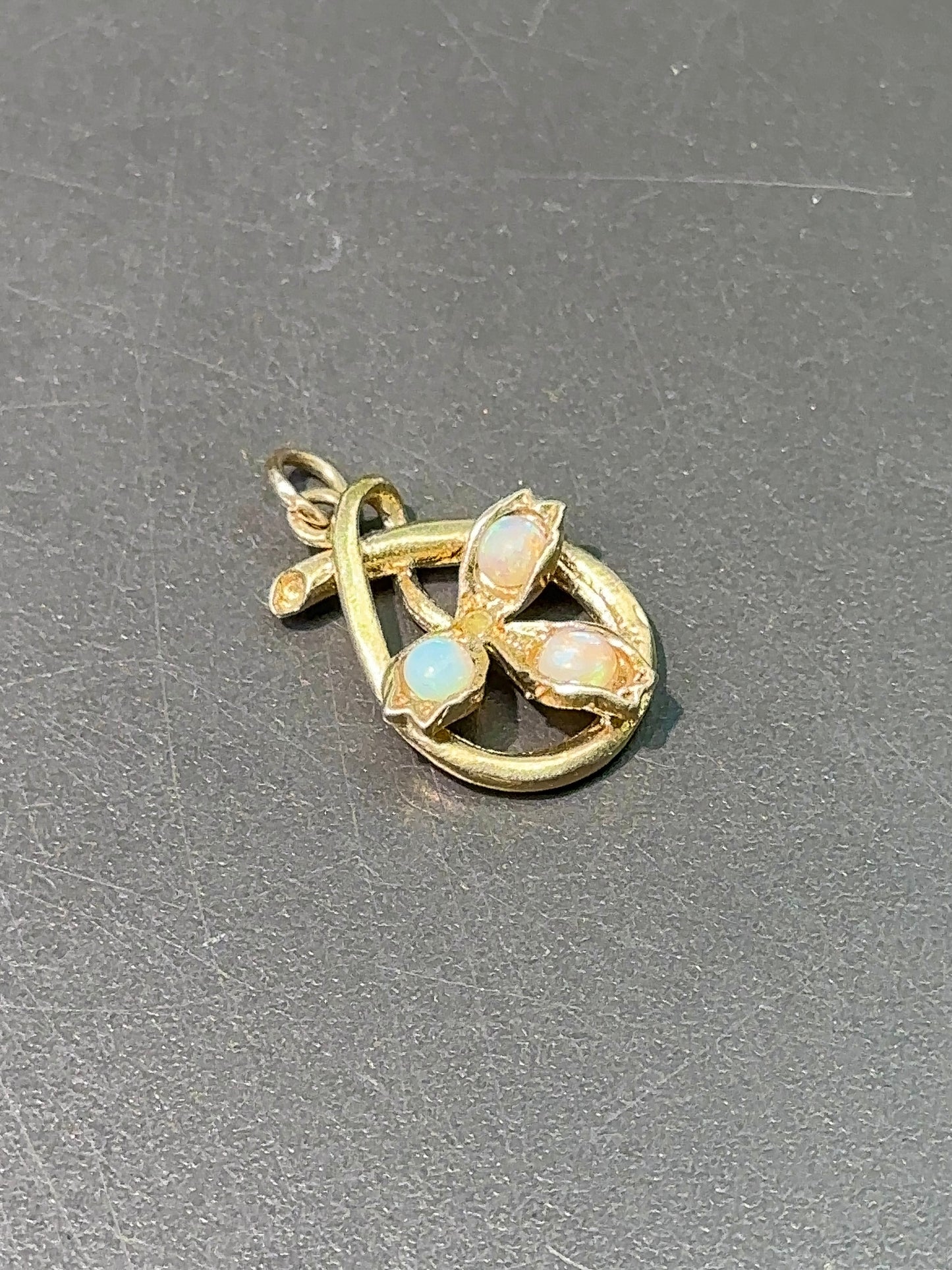 Vintage 14K Gold Opal Cabochon Shamrock Charm