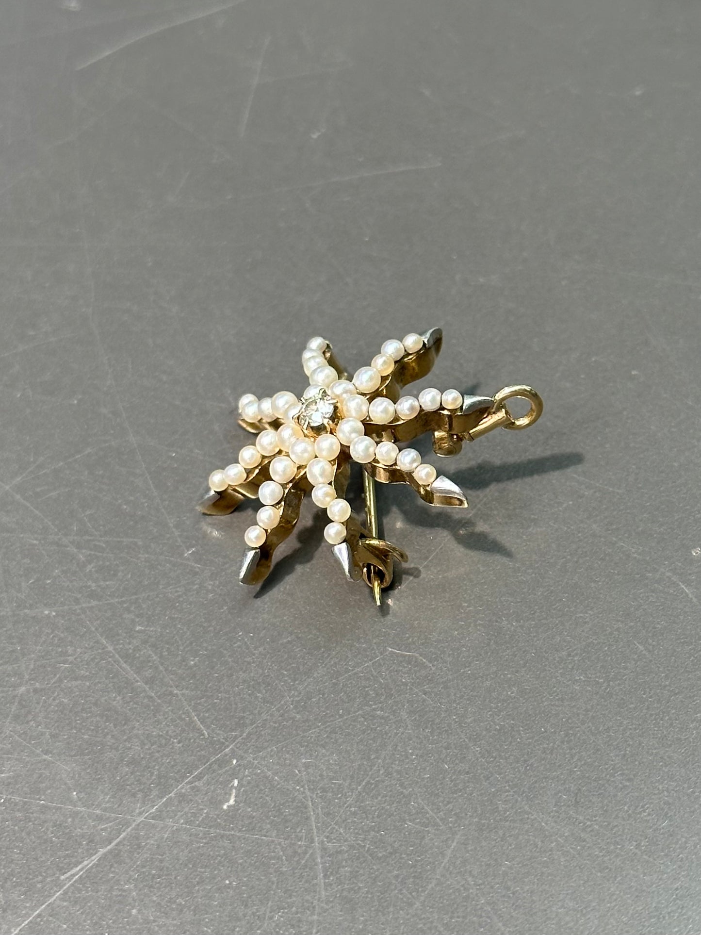 Antique victorienne 14K Gold Seed Pearl et Diamond Star Burst Broche Pendentif Broche