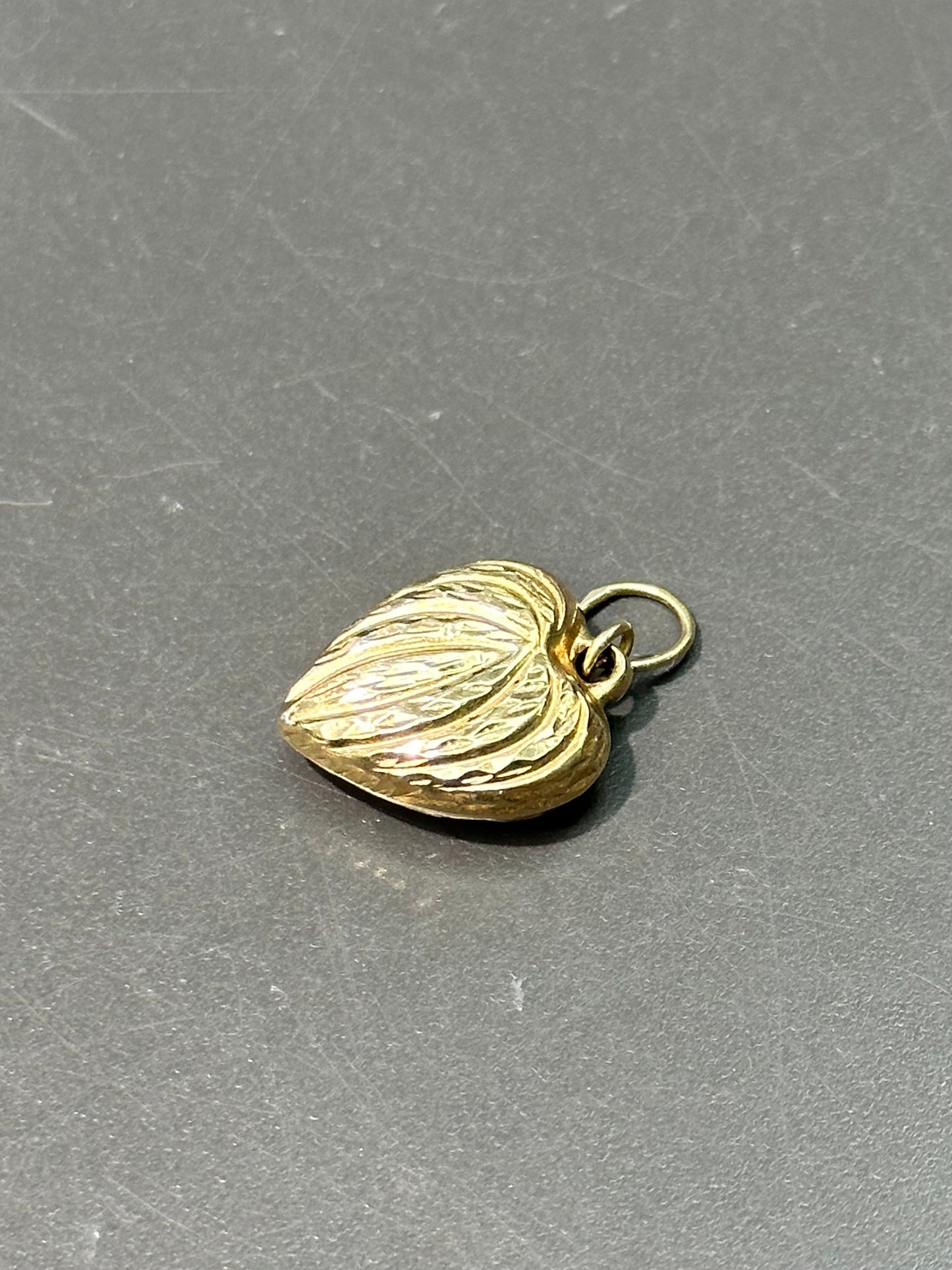 Vintage 14K Gold Faceted Puffy Heart Charm