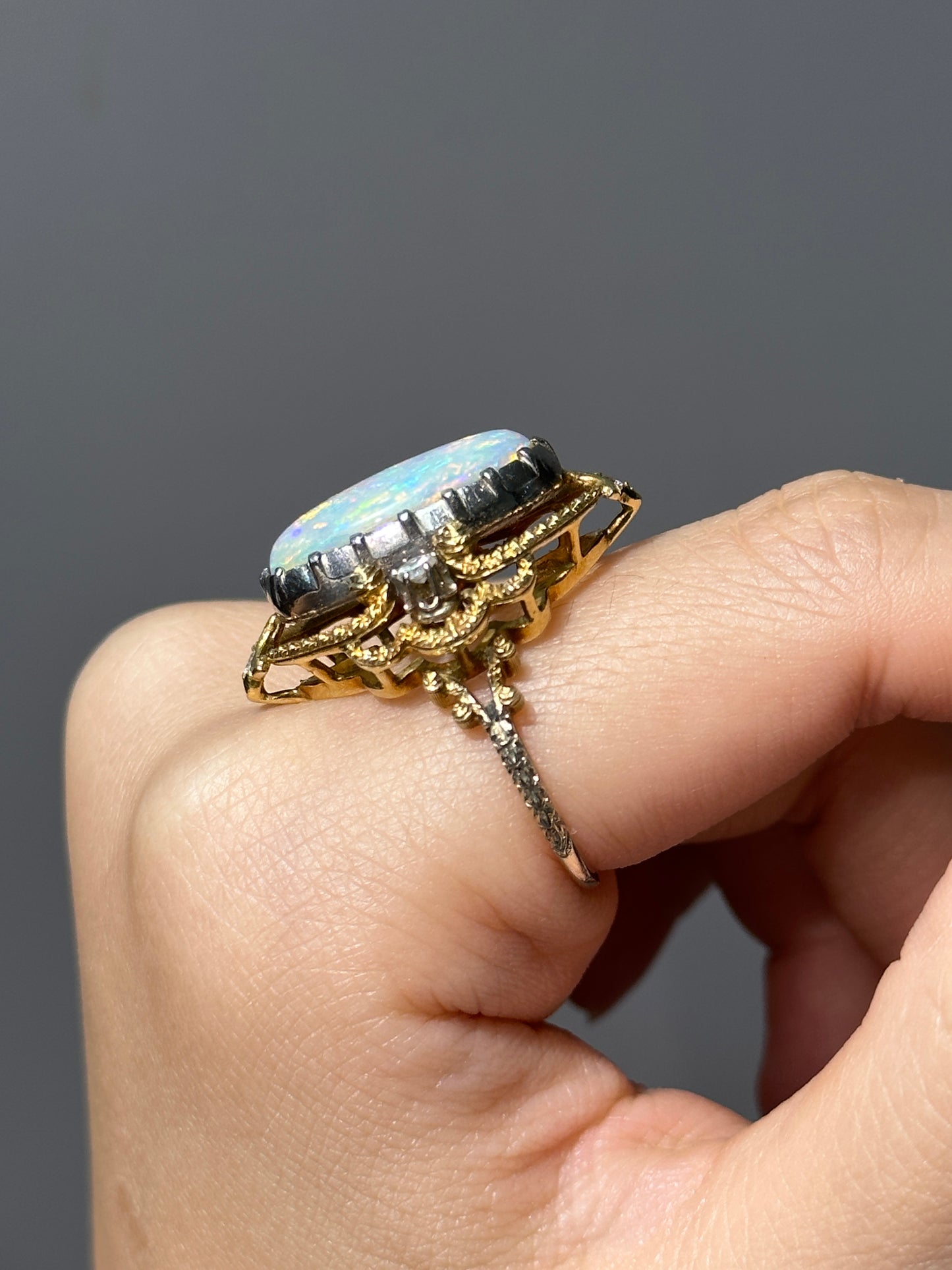 Antique 14K Gold Opal and Diamond Motif Ring