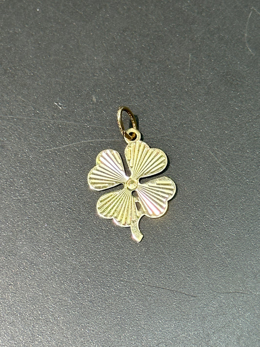 Vintage 14K Gold Clover Charm