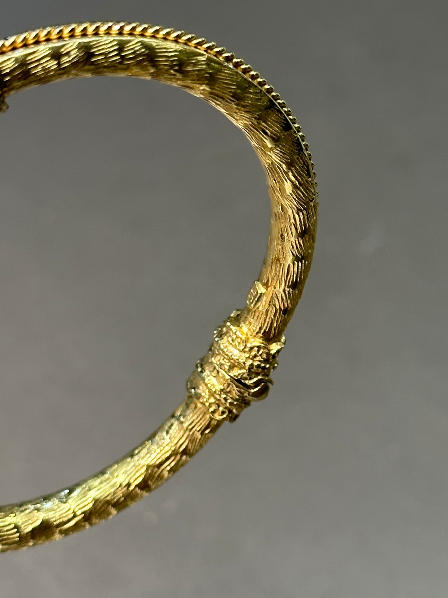 古董 18K 金钻石和红宝石嵌合体旁路手链