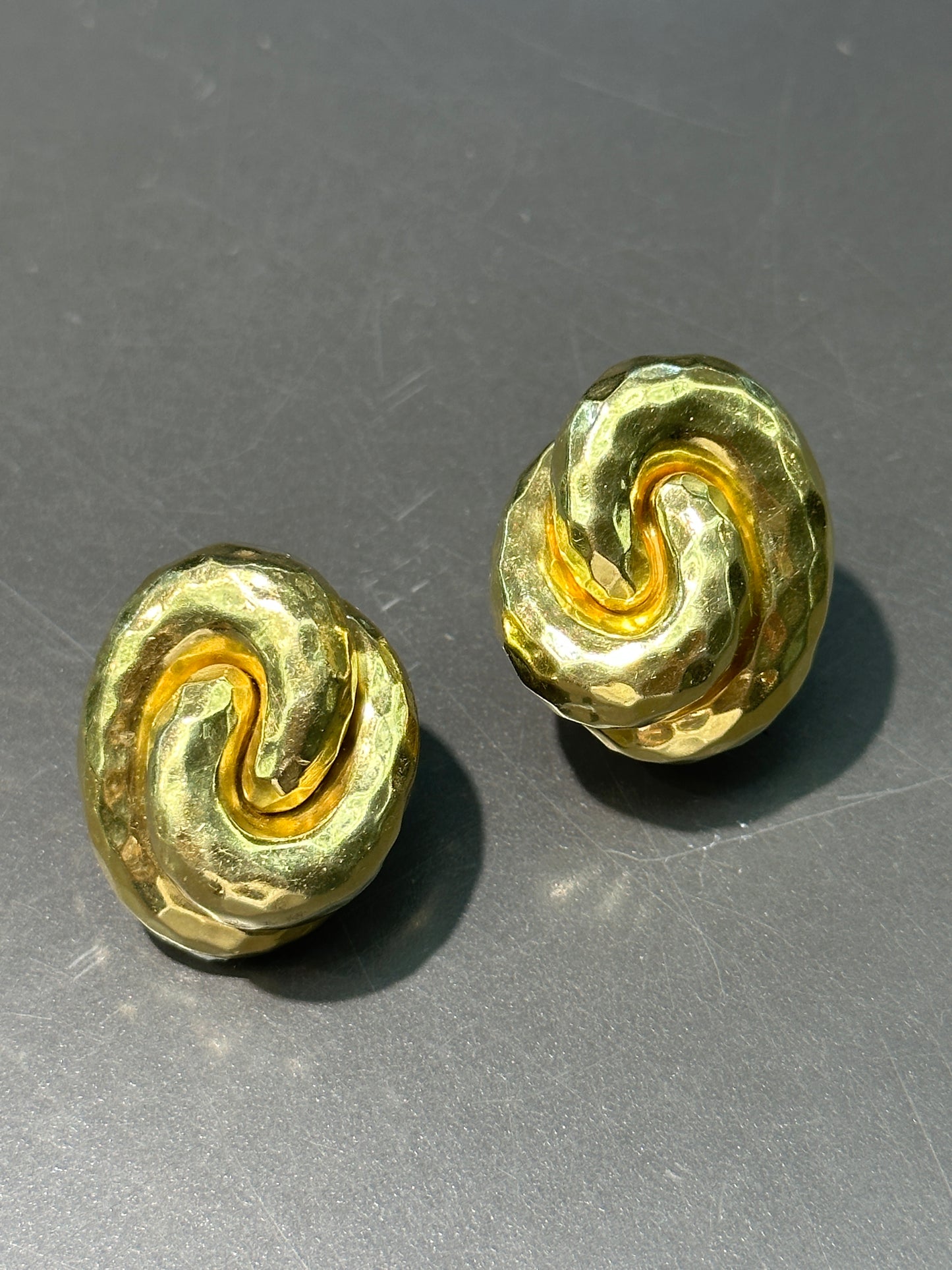 18K Gold Henry Dunay Hammered Earring