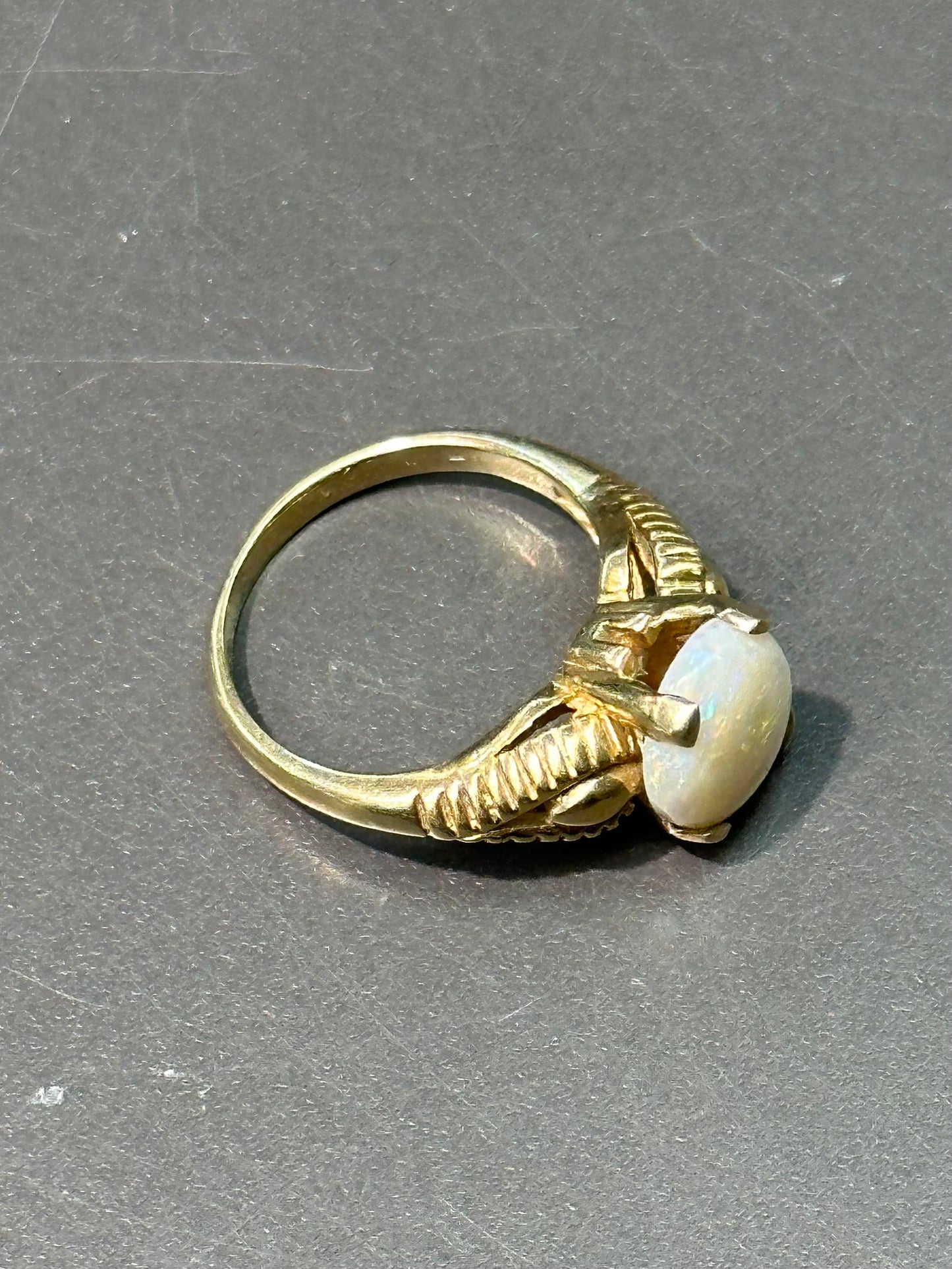 复古 14K 金蛋白石戒指