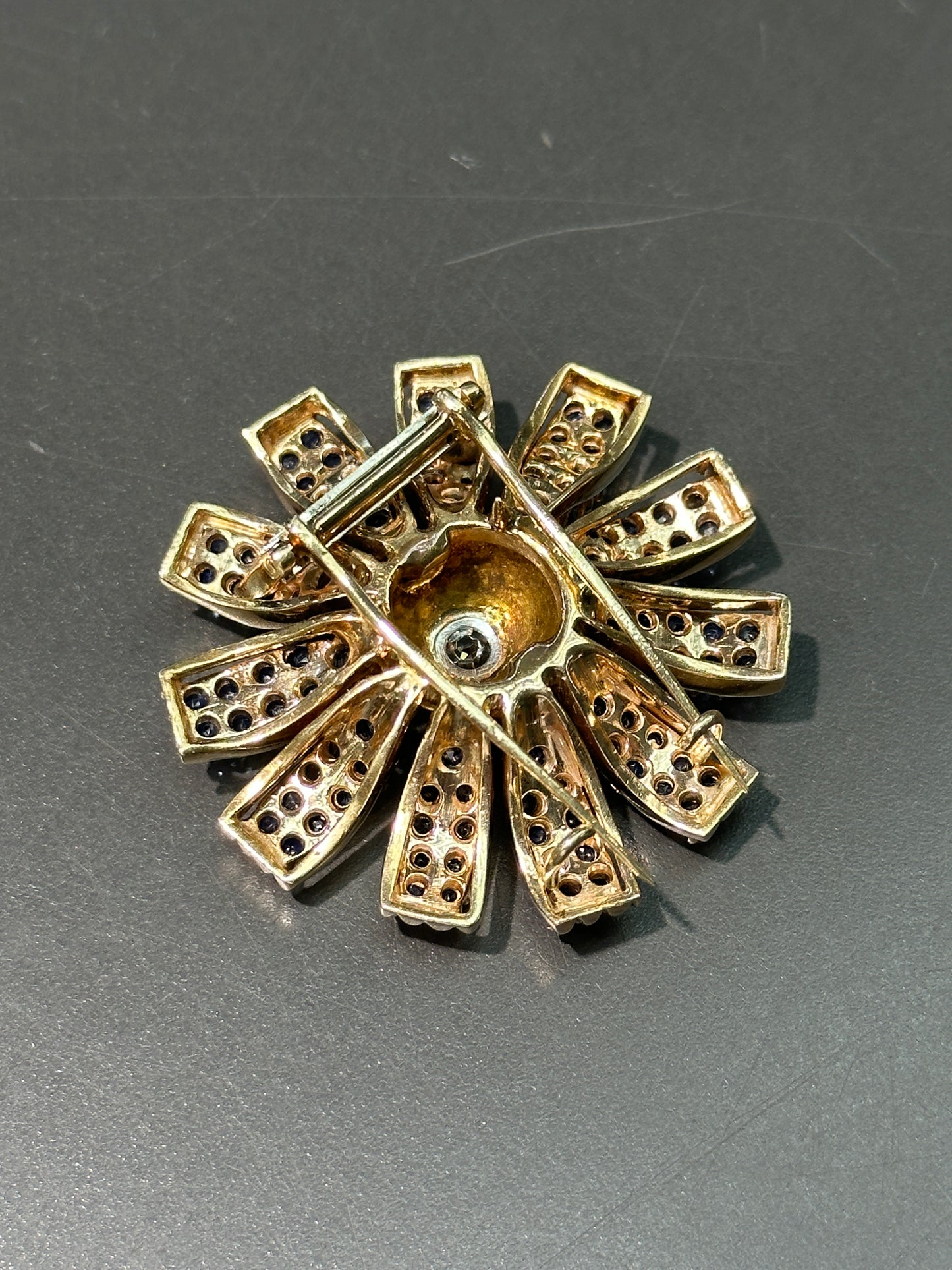 Vintage 14K Gold Sapphire and Diamond Daisy Brooch