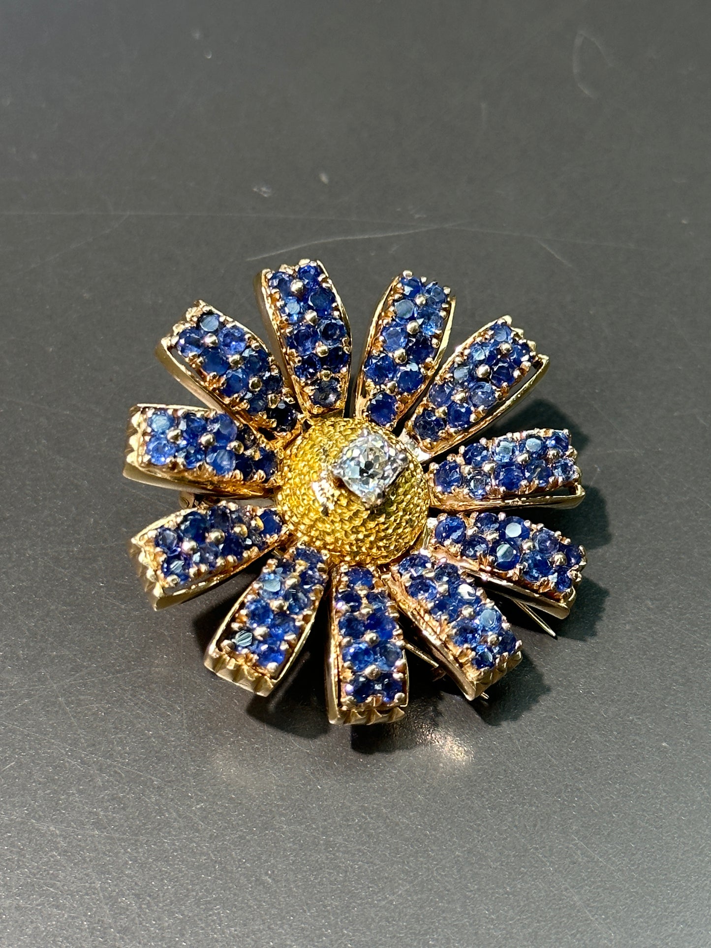 Vintage 14K Gold Sapphire and Diamond Daisy Brooch