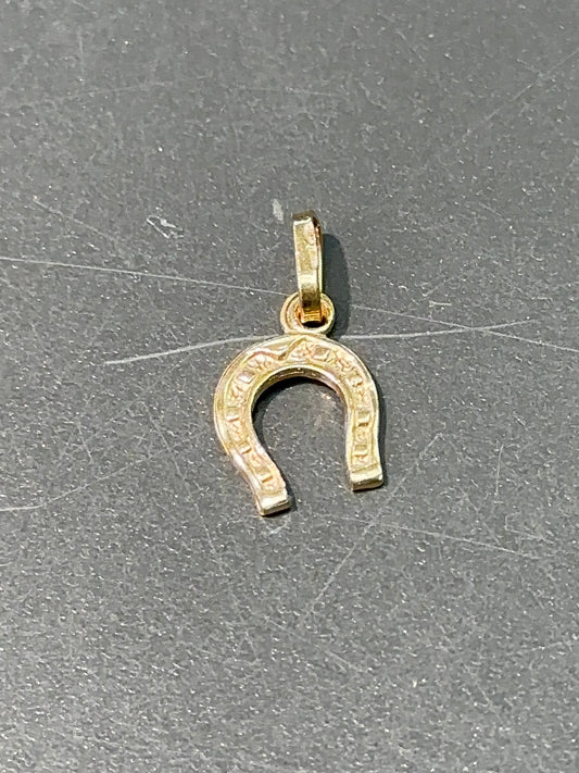 18K Gold Mini Lucky Horse Shoe Charm