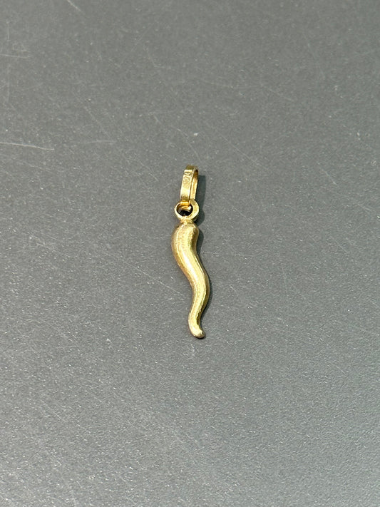 Vintage 18K Gold Italian Horn Charm