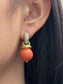 Boucle d'oreille pendante en or 14 carats et diamants corail