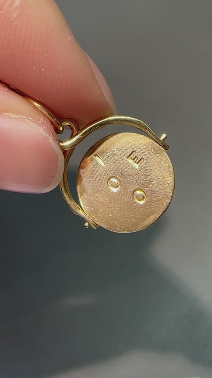 14K 黄金“我爱你”旋转吊饰