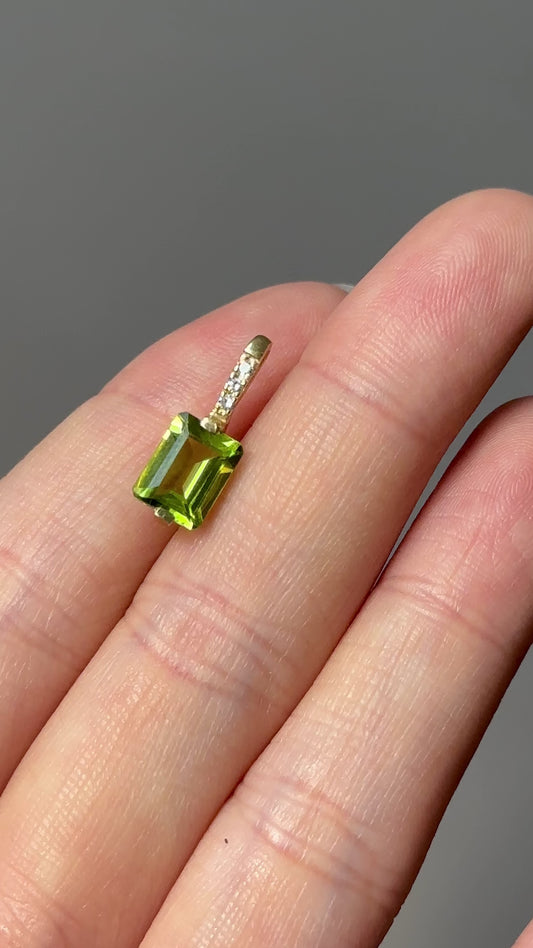 14K 金橄榄石和钻石吊坠