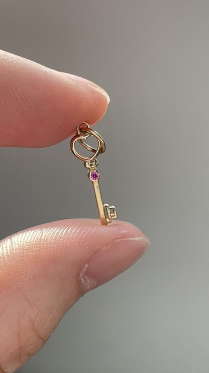 复古 14K 黄金红宝石迷你钥匙吊坠