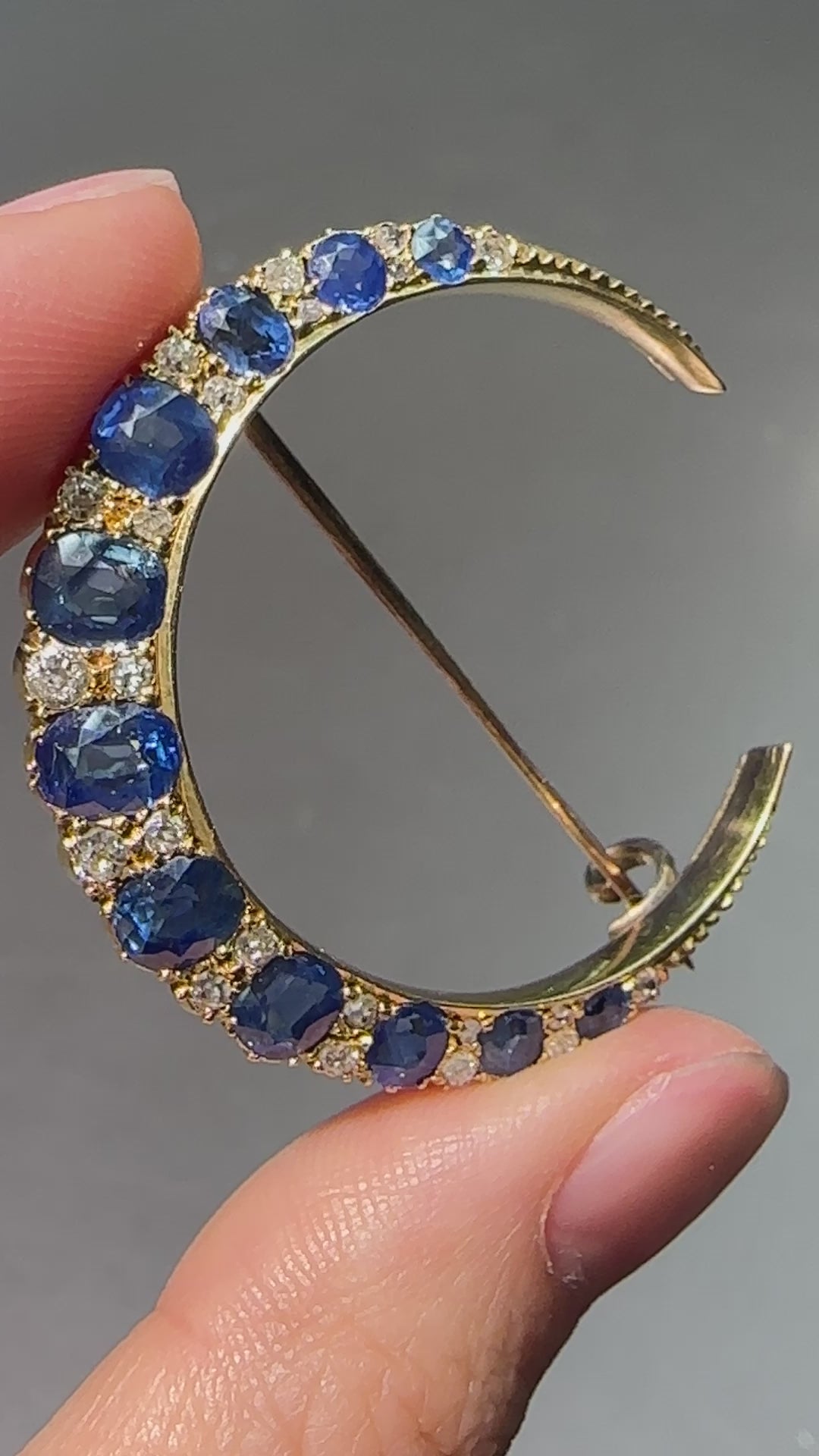 古董14K 金天然未加热蓝宝石钻石新月胸针– W&W Jewelry