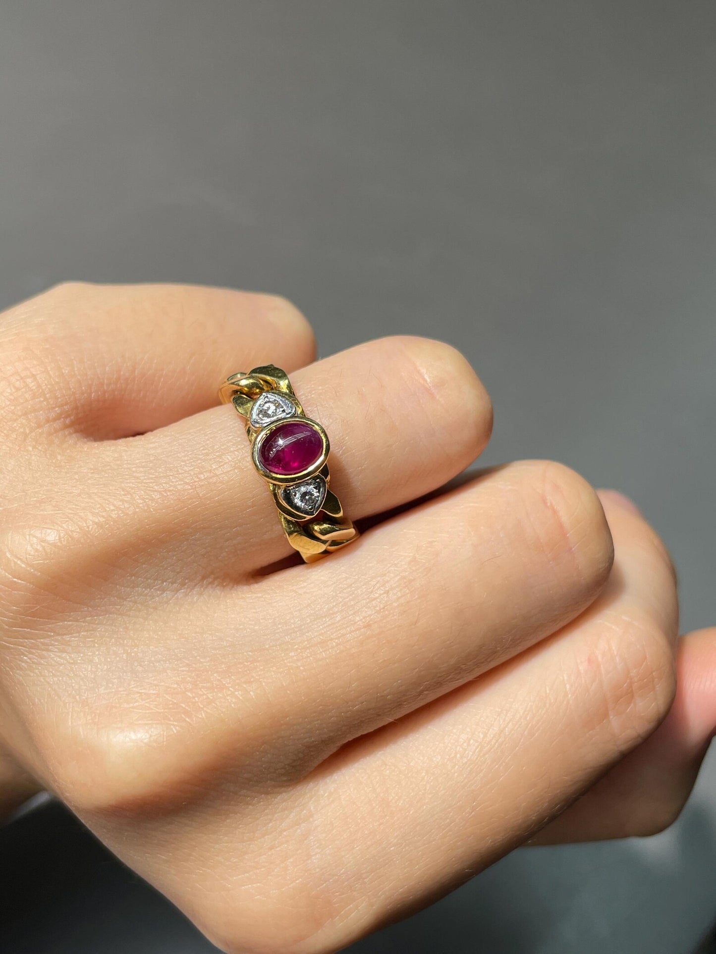 Vintage 18K Gold Ruby Curb Link Ring