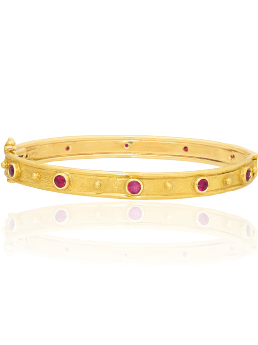 18K Gold Ruby Hammered Bangle Bracelet