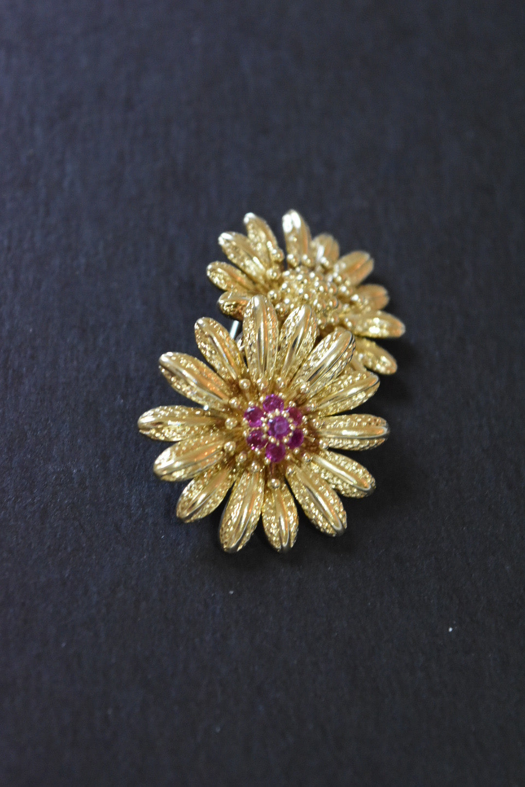 Vintage 18K Gold Tiffany & Co Ruby Cluster Two Flower Bouquet Brooch