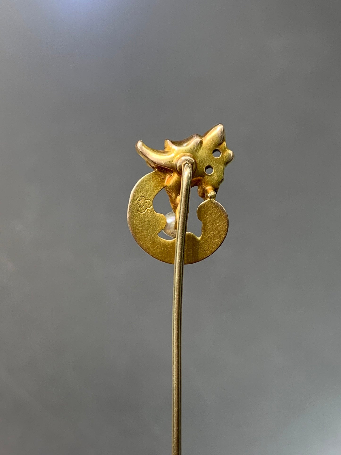 Art Nouveau Alling & Co. 14K Gold Griffin Pearl Stick Pin