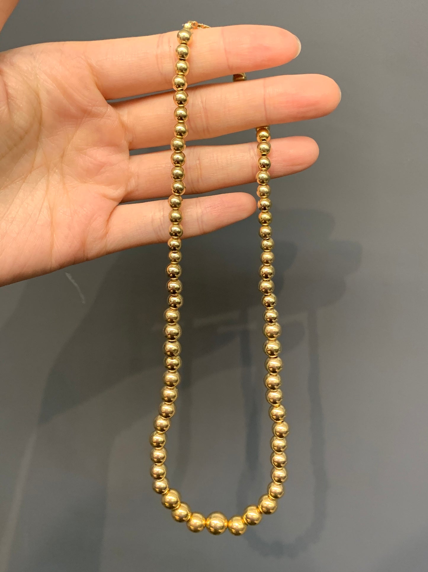 Vintage 14K Gold Hollow Graduated Bead Necklace