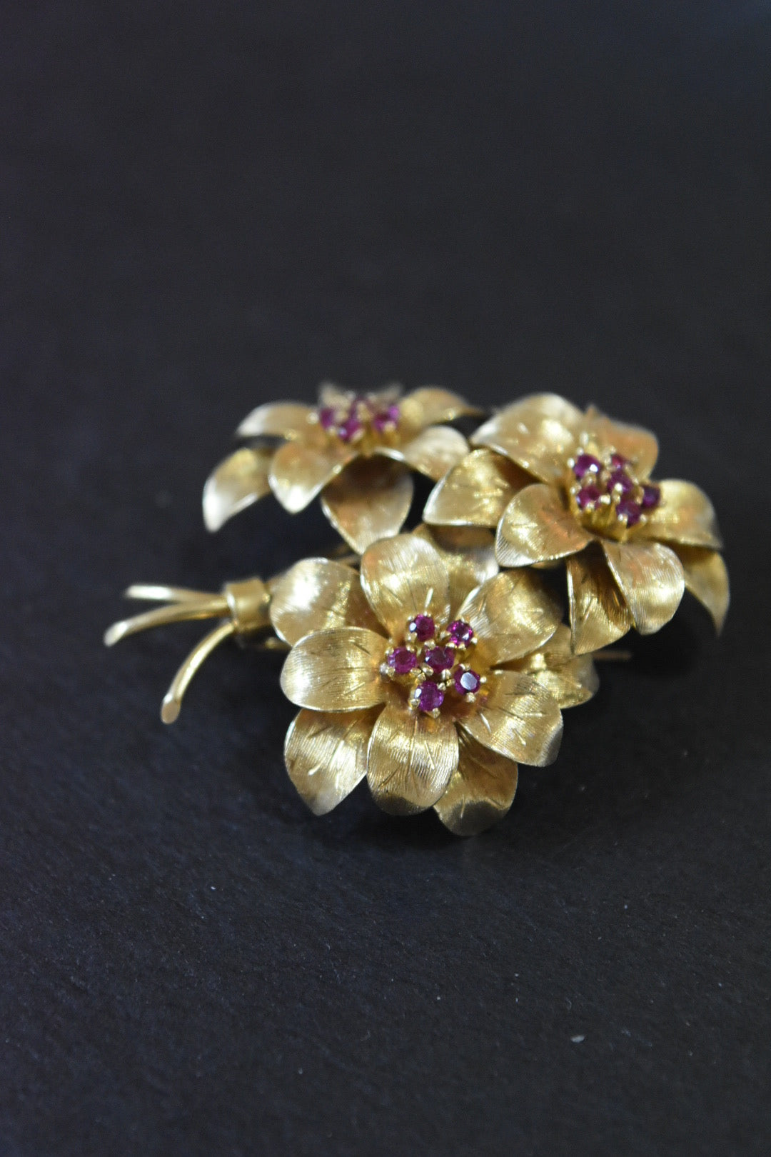 Vintage 18K Gold Tiffany & Co. Ruby Cluster Three Flower Bouquet Brooch