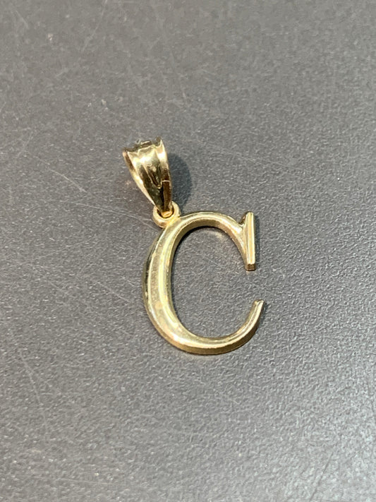 Breloque initiale « C » en or 14 carats