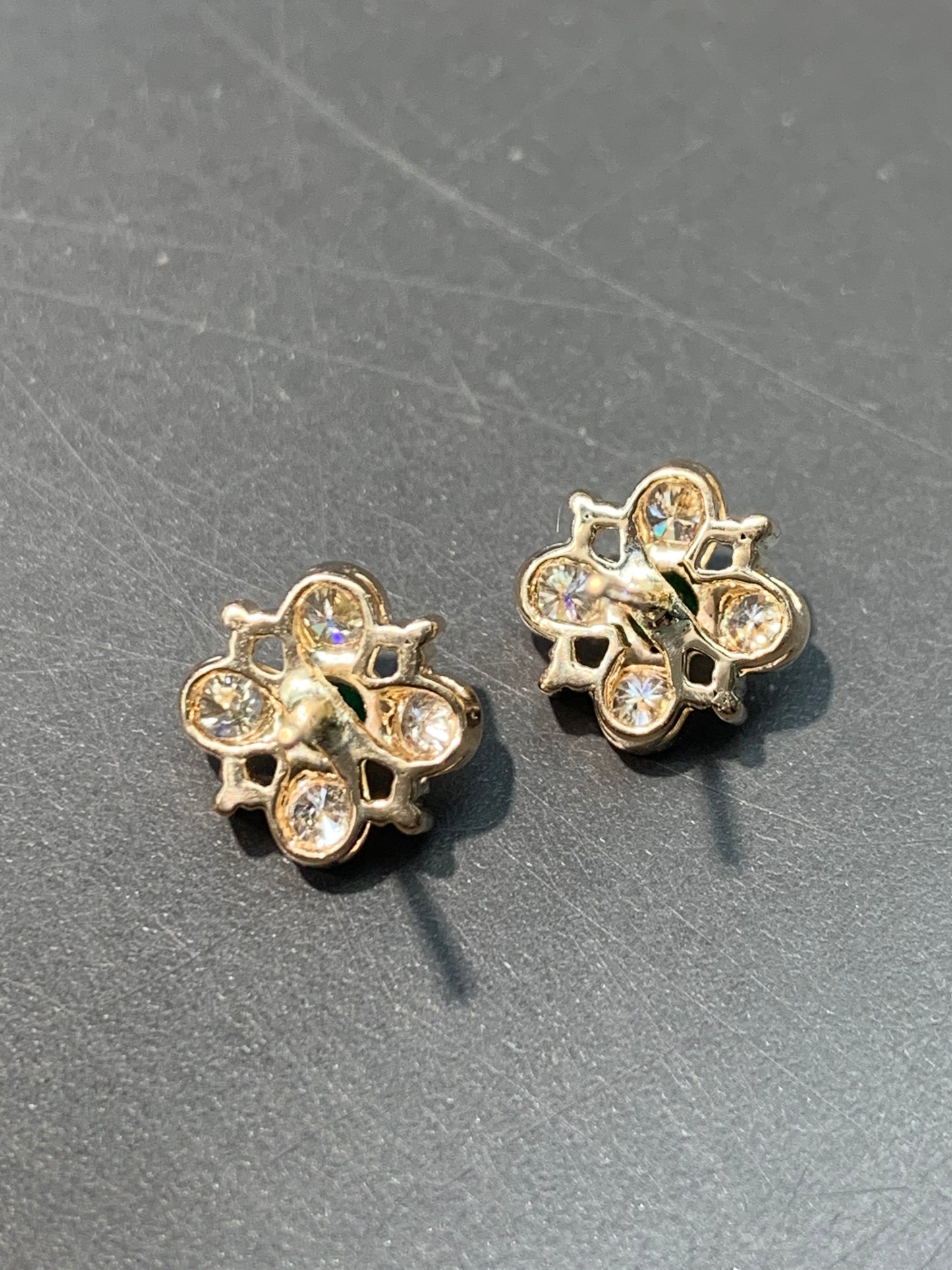 14K Gold Floral Emerald and Diamond Earring