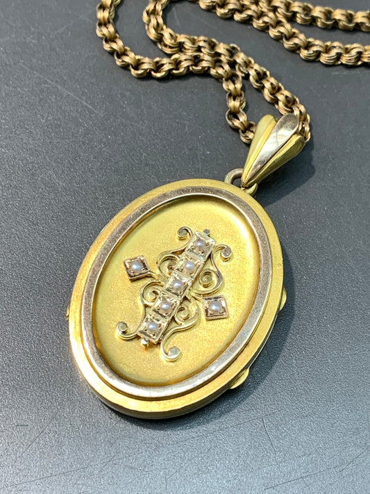 Médaillon victorien à motif de perles de graines en or 14 carats