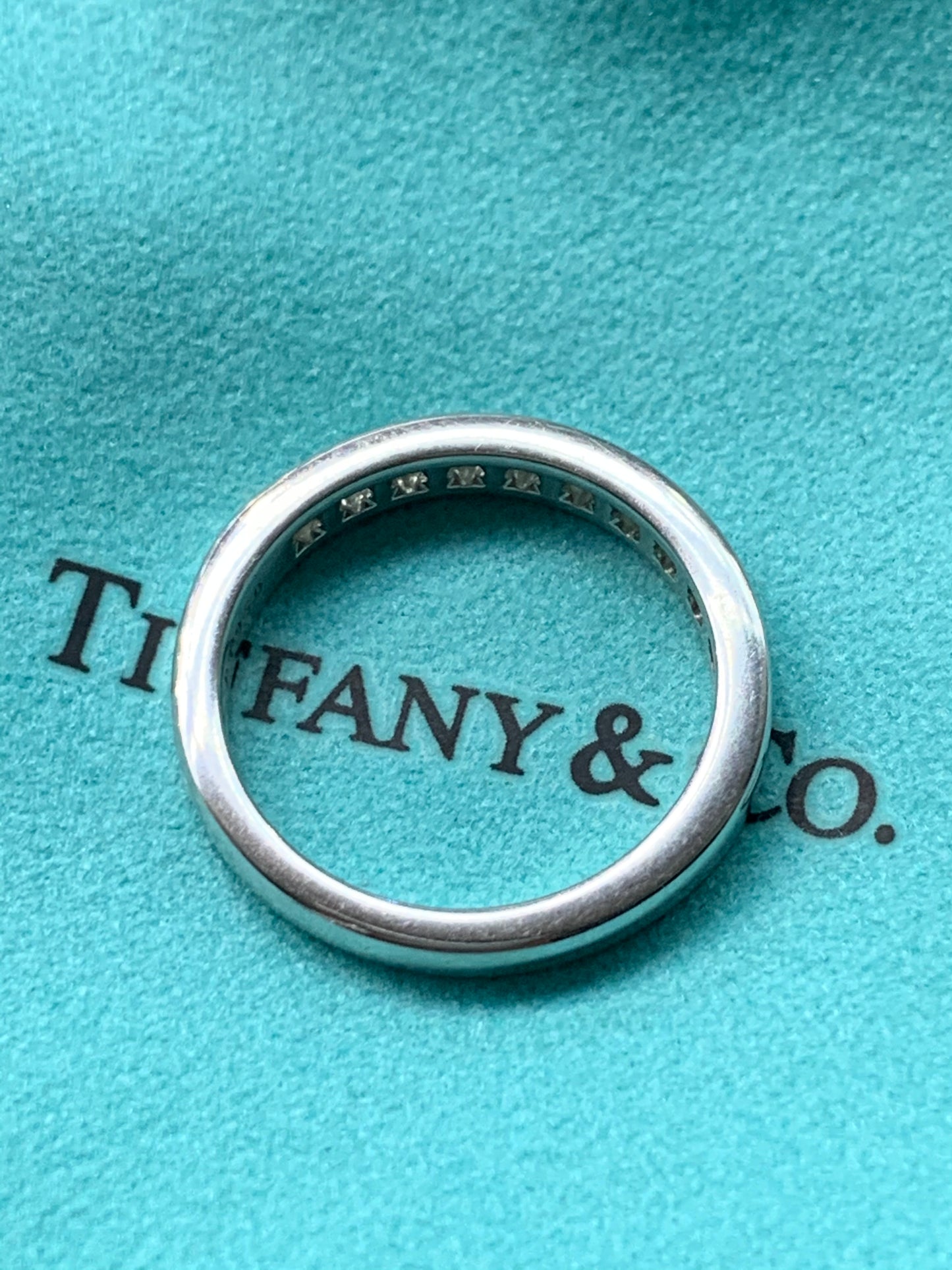 Tiffany &amp; Co. 铂金 0.33 CTW 钻石结婚戒指