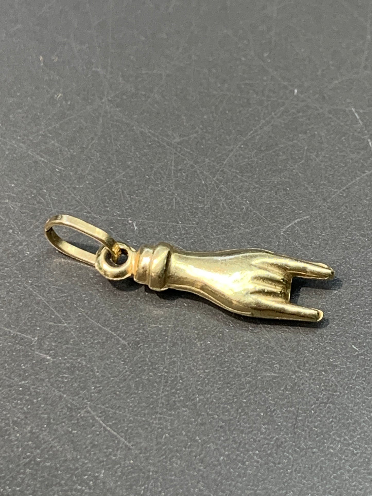 Vintage 14K Gold Puffy Figa Arm Charm