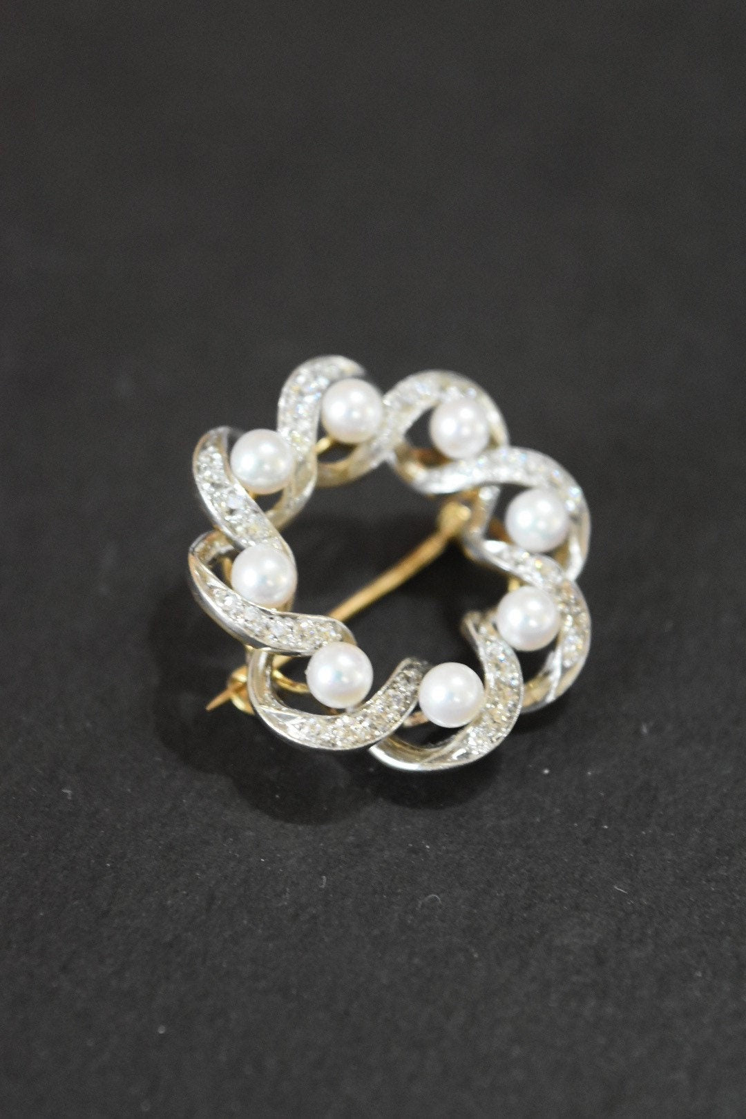 Vintage Platinum and 18K Gold Diamond and Pearl Circle Twisted Brooch